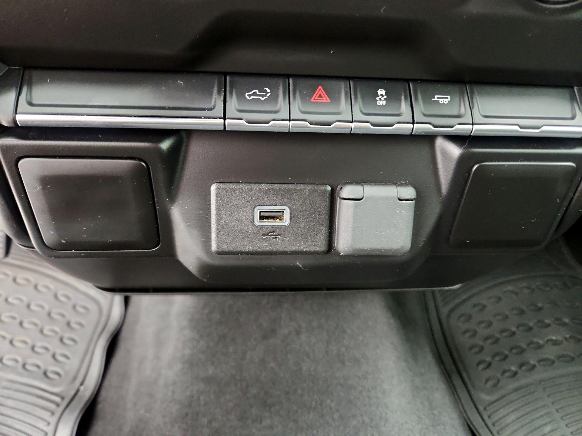 Thumbnail: 2019 Chevrolet Silverado 1500 - 18