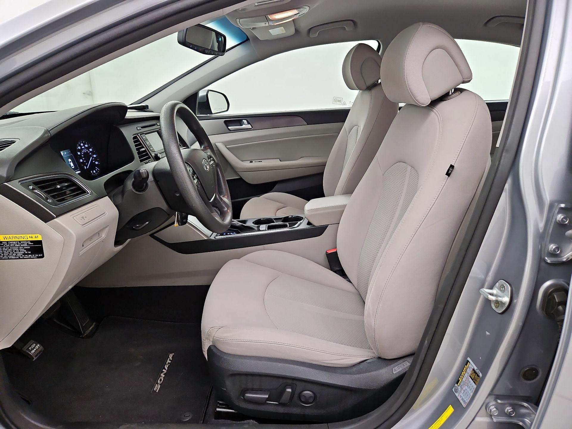 Thumbnail: 2015 Hyundai Sonata - 9