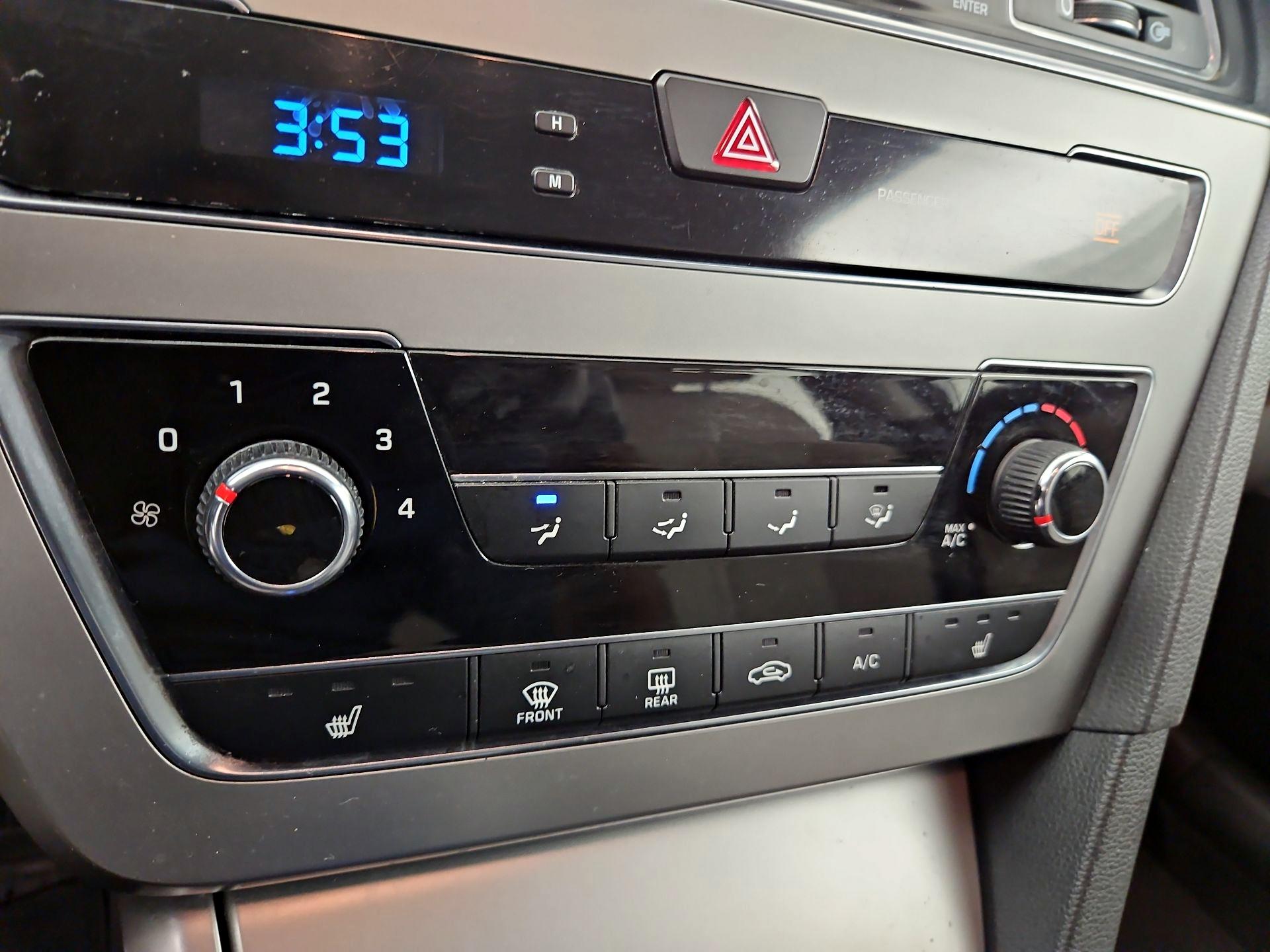 Thumbnail: 2015 Hyundai Sonata - 14