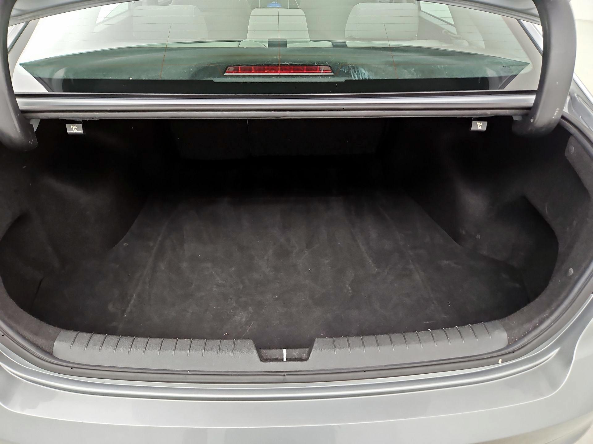 Thumbnail: 2015 Hyundai Sonata - 18