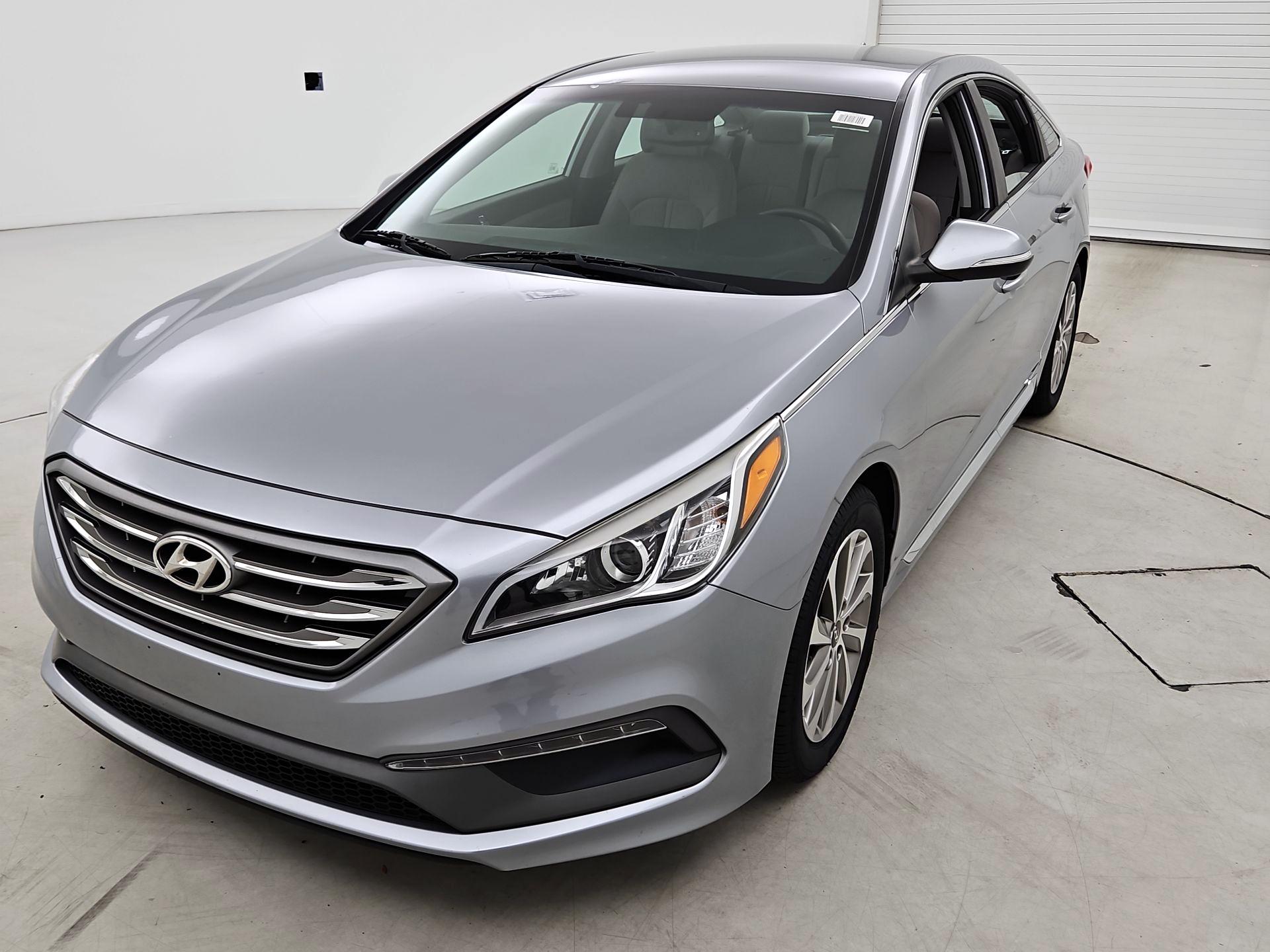 Thumbnail: 2015 Hyundai Sonata - 3