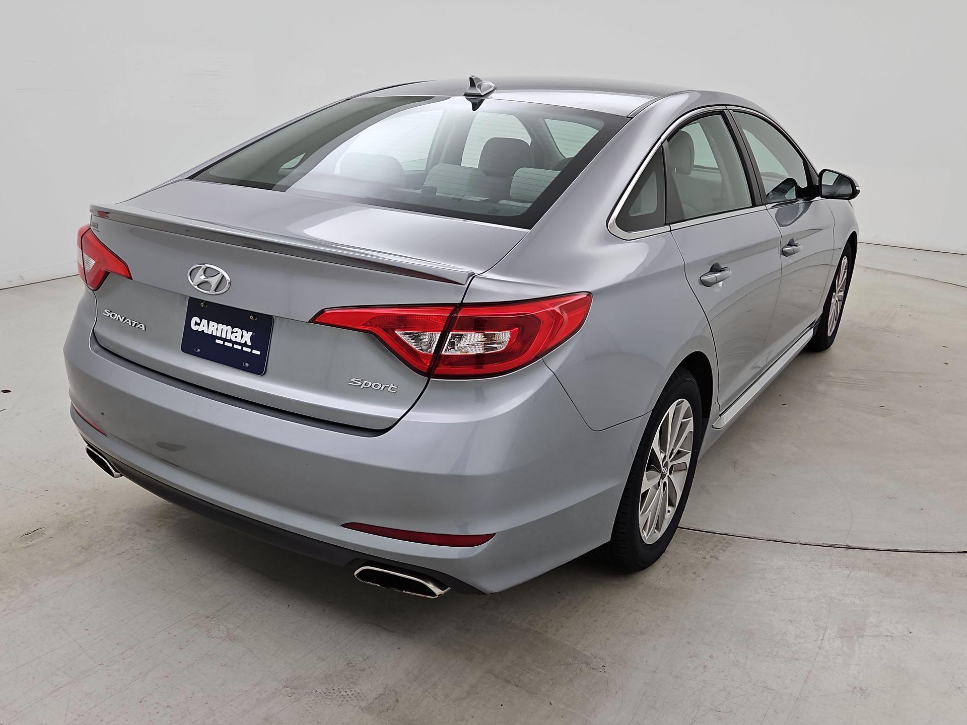 Thumbnail: 2015 Hyundai Sonata - 5
