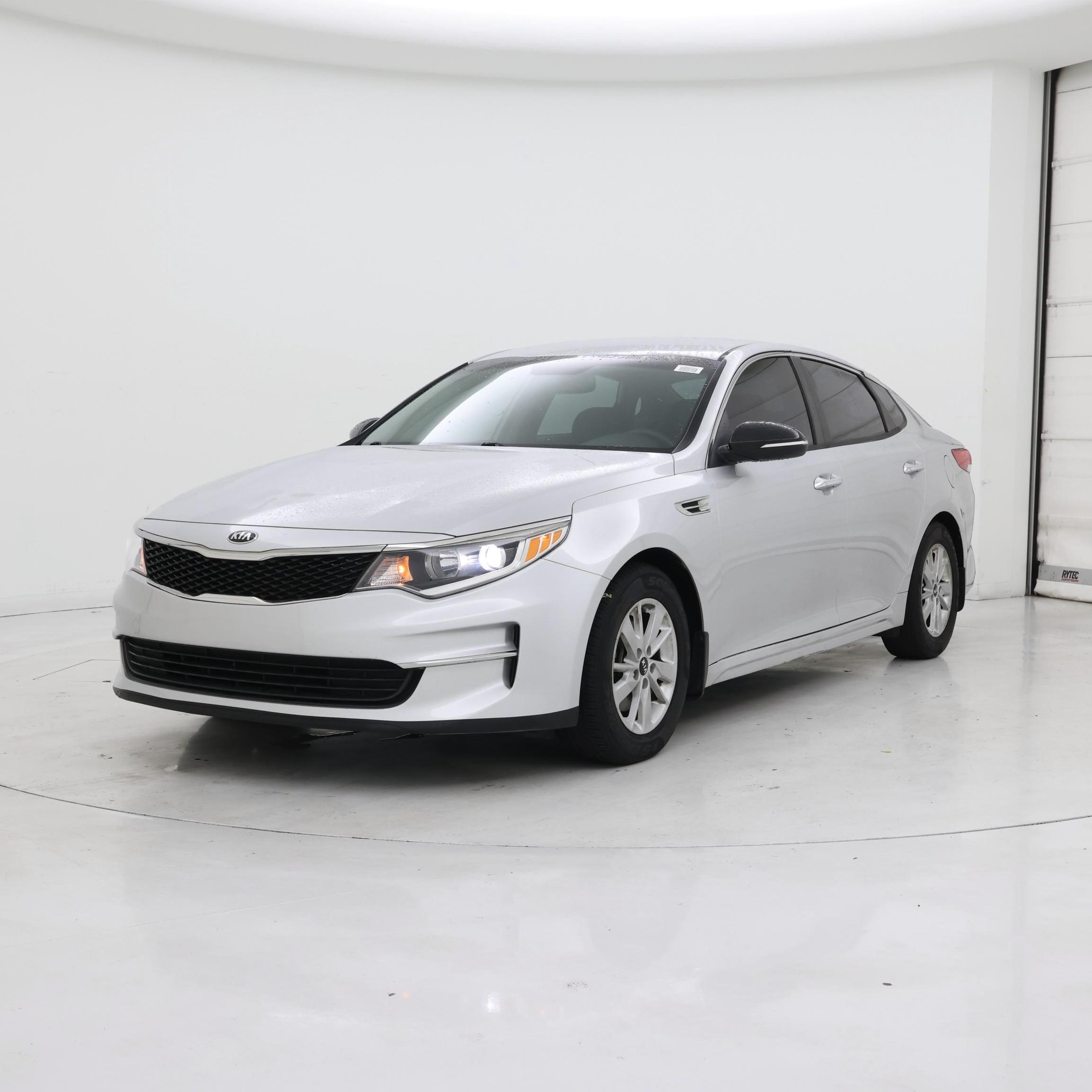 Thumbnail: 2017 Kia Optima - 4