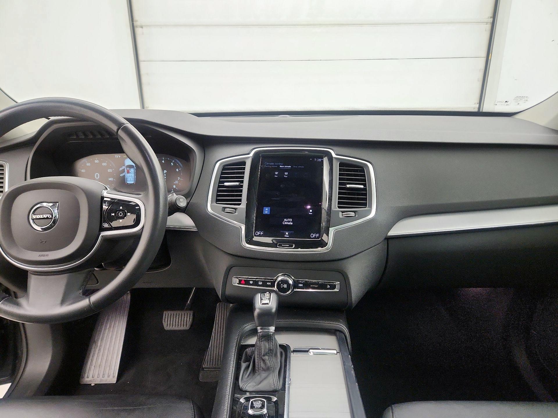 Thumbnail: 2022 Volvo XC90 - 9