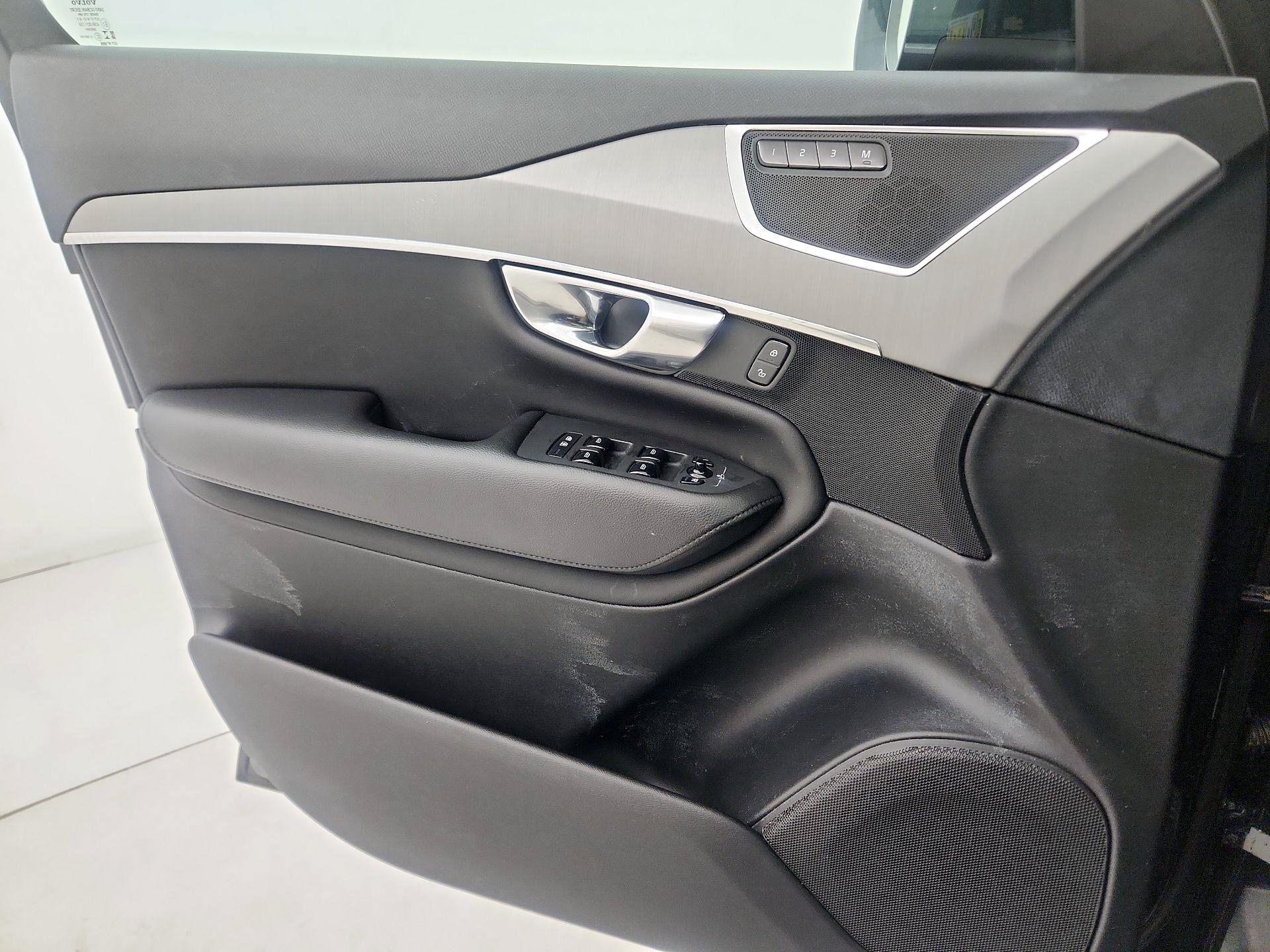 Thumbnail: 2022 Volvo XC90 - 12