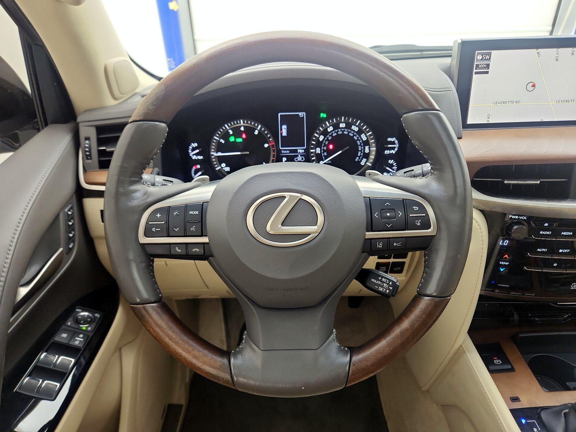 Thumbnail: 2019 Lexus LX - 10