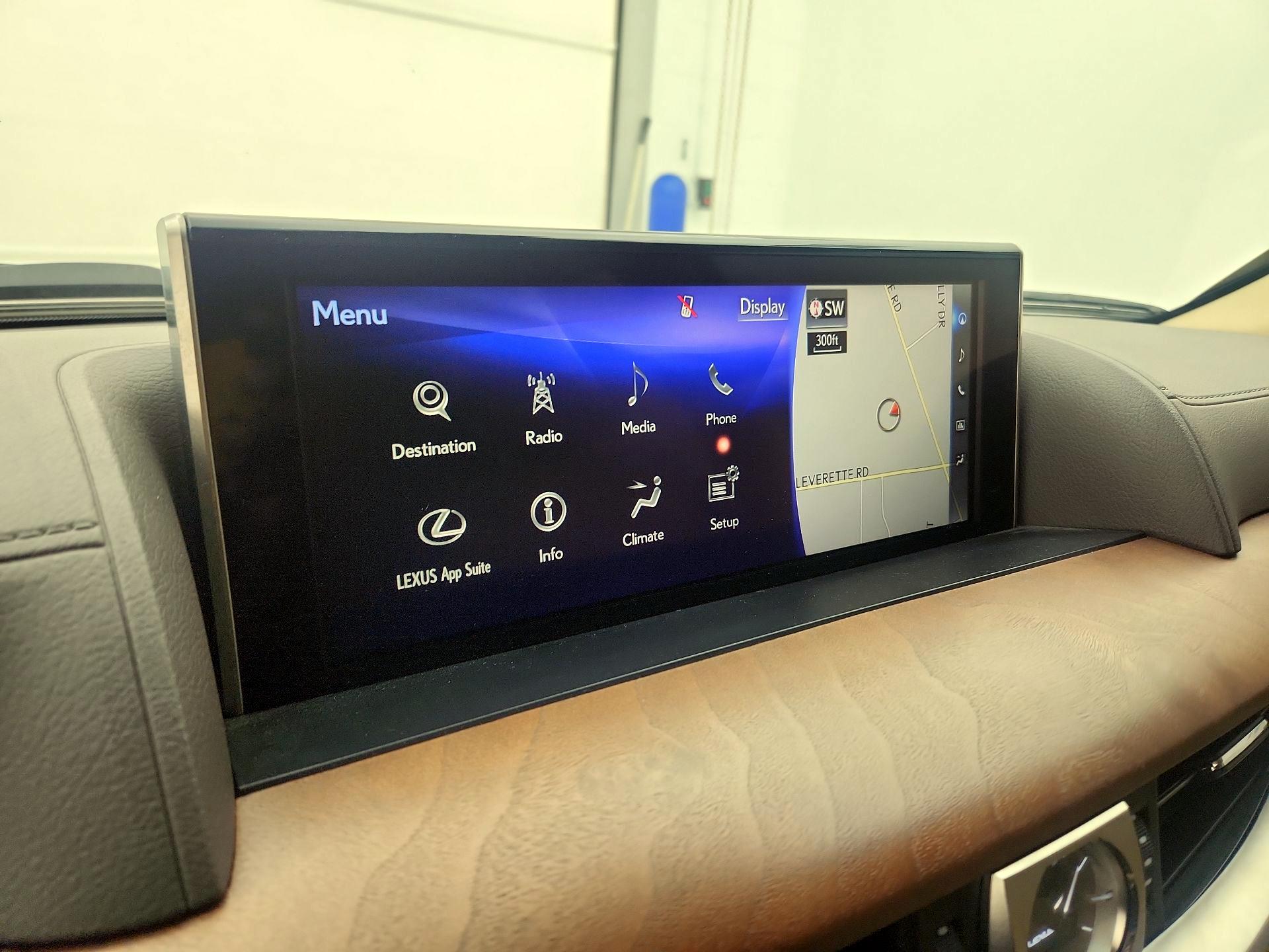 Thumbnail: 2019 Lexus LX - 16