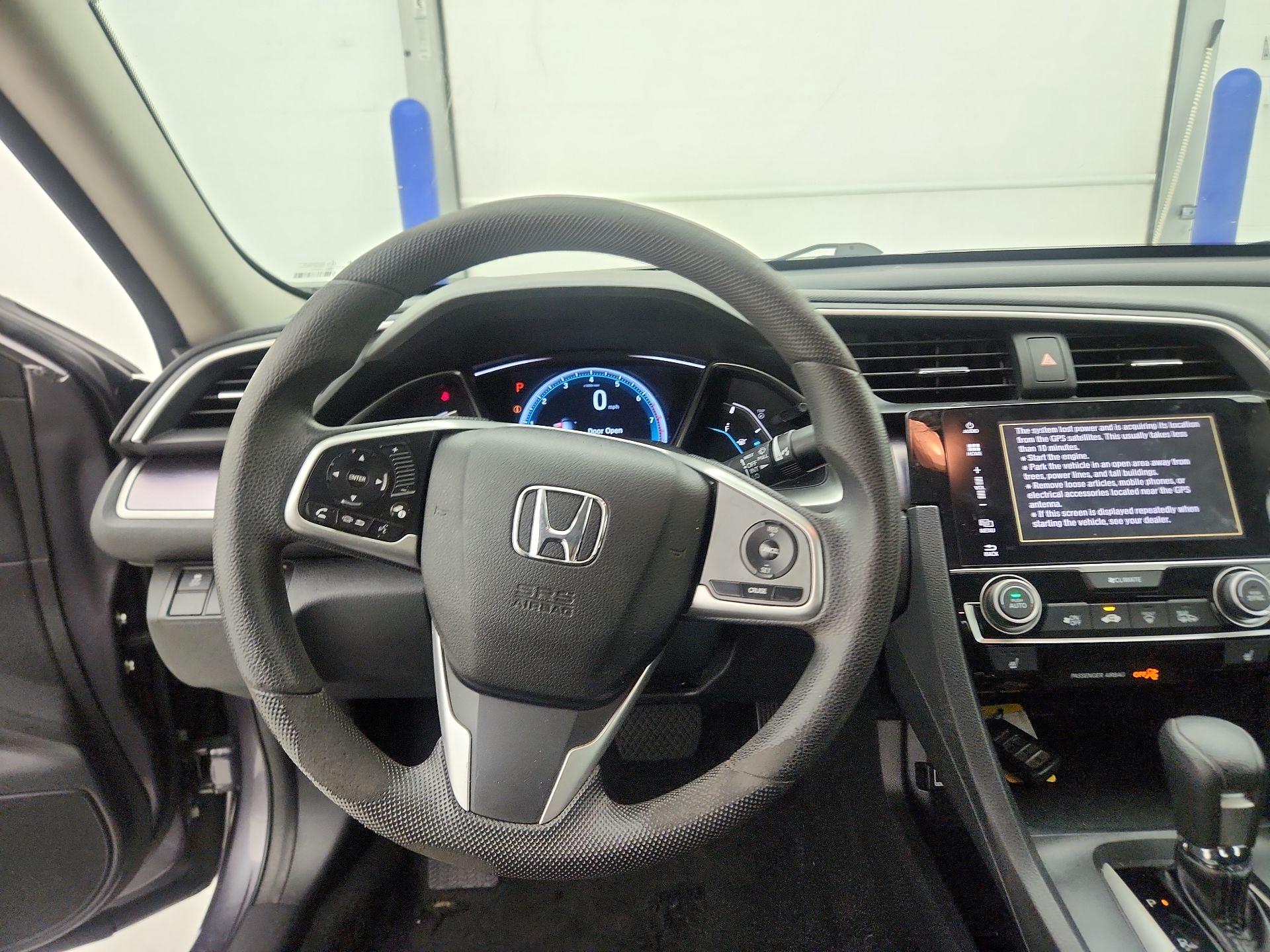 Thumbnail: 2016 Honda Civic - 10