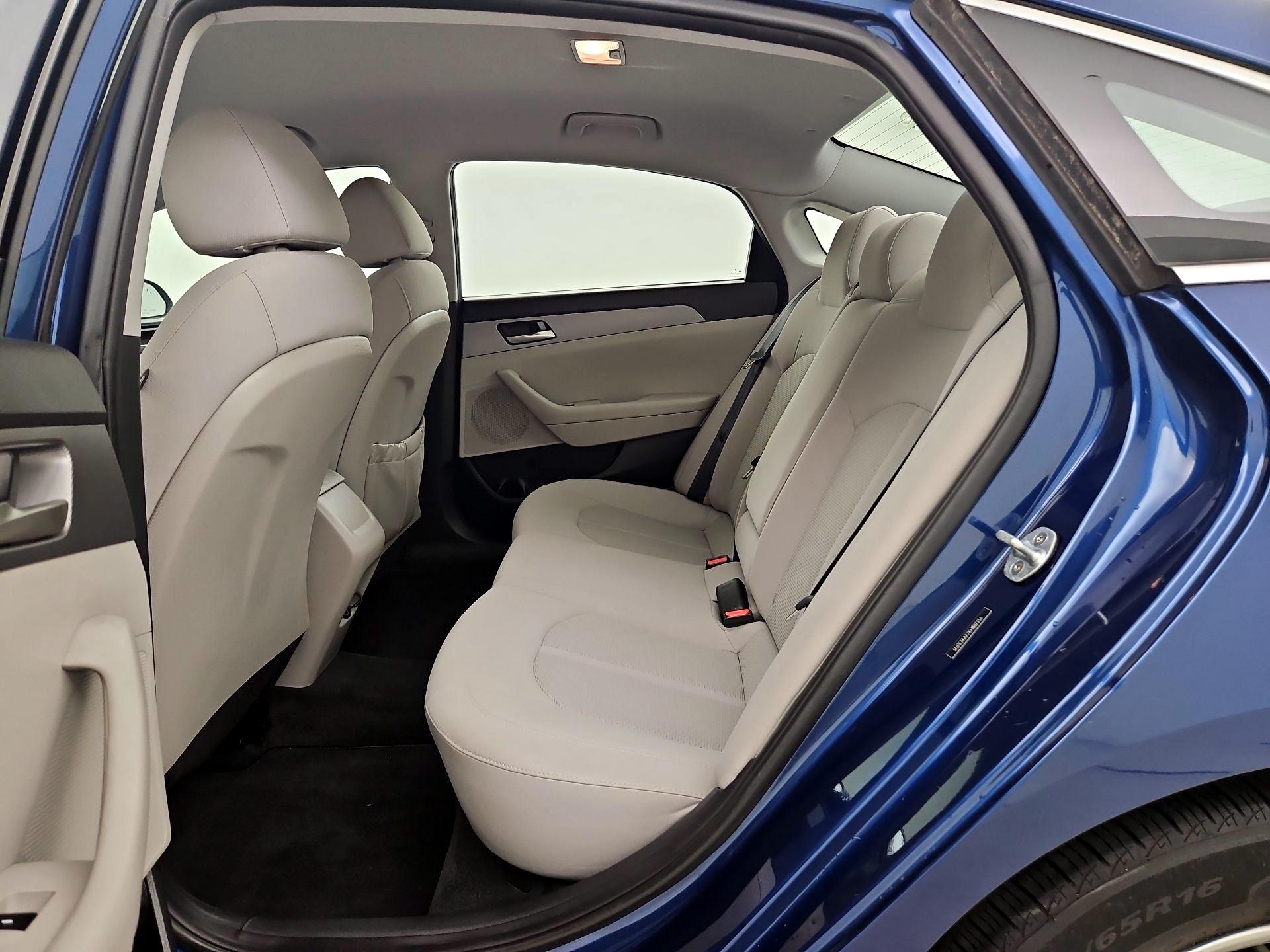 Thumbnail: 2019 Hyundai Sonata - 19