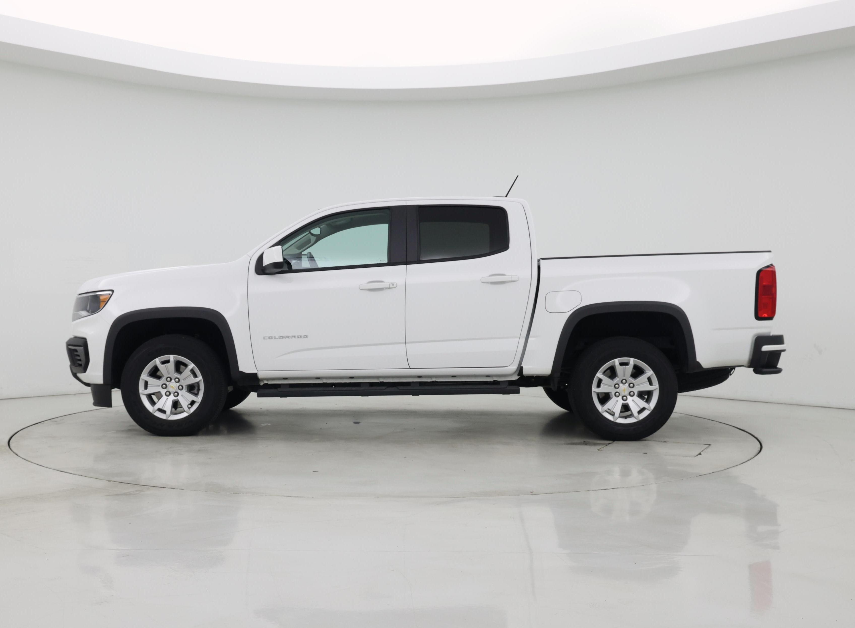 Thumbnail: 2022 Chevrolet Colorado - 3