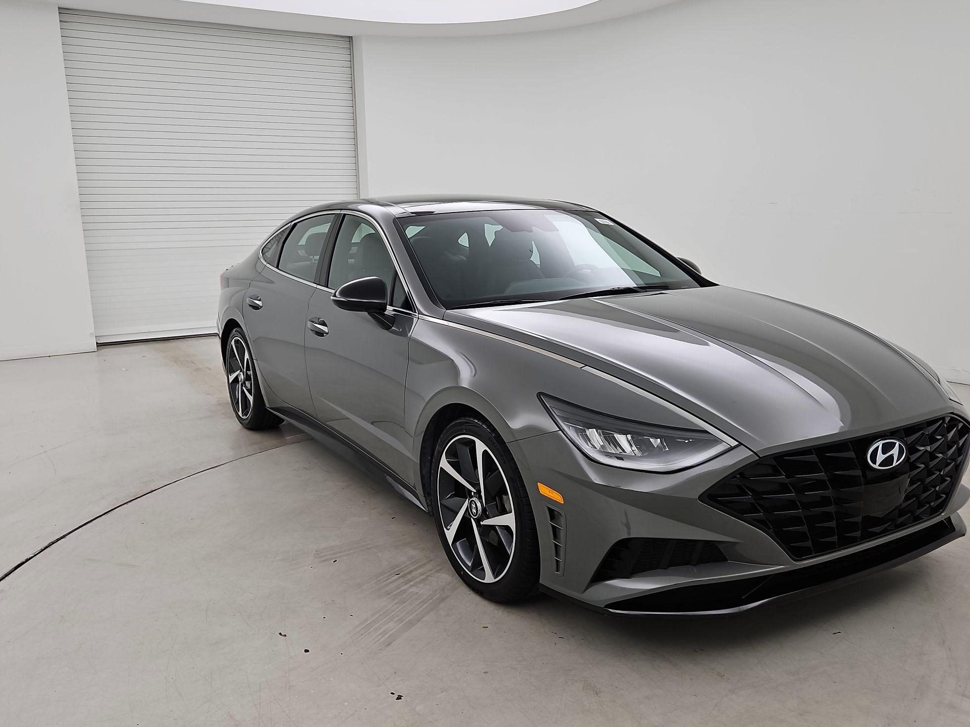 Thumbnail: 2022 Hyundai Sonata - 1