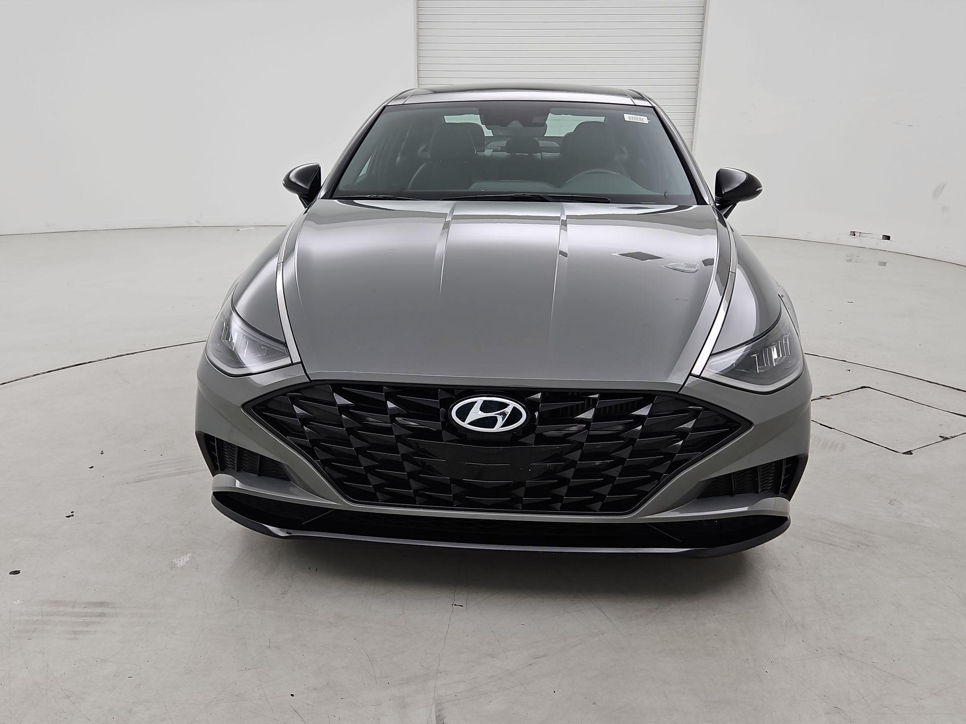 Thumbnail: 2022 Hyundai Sonata - 2