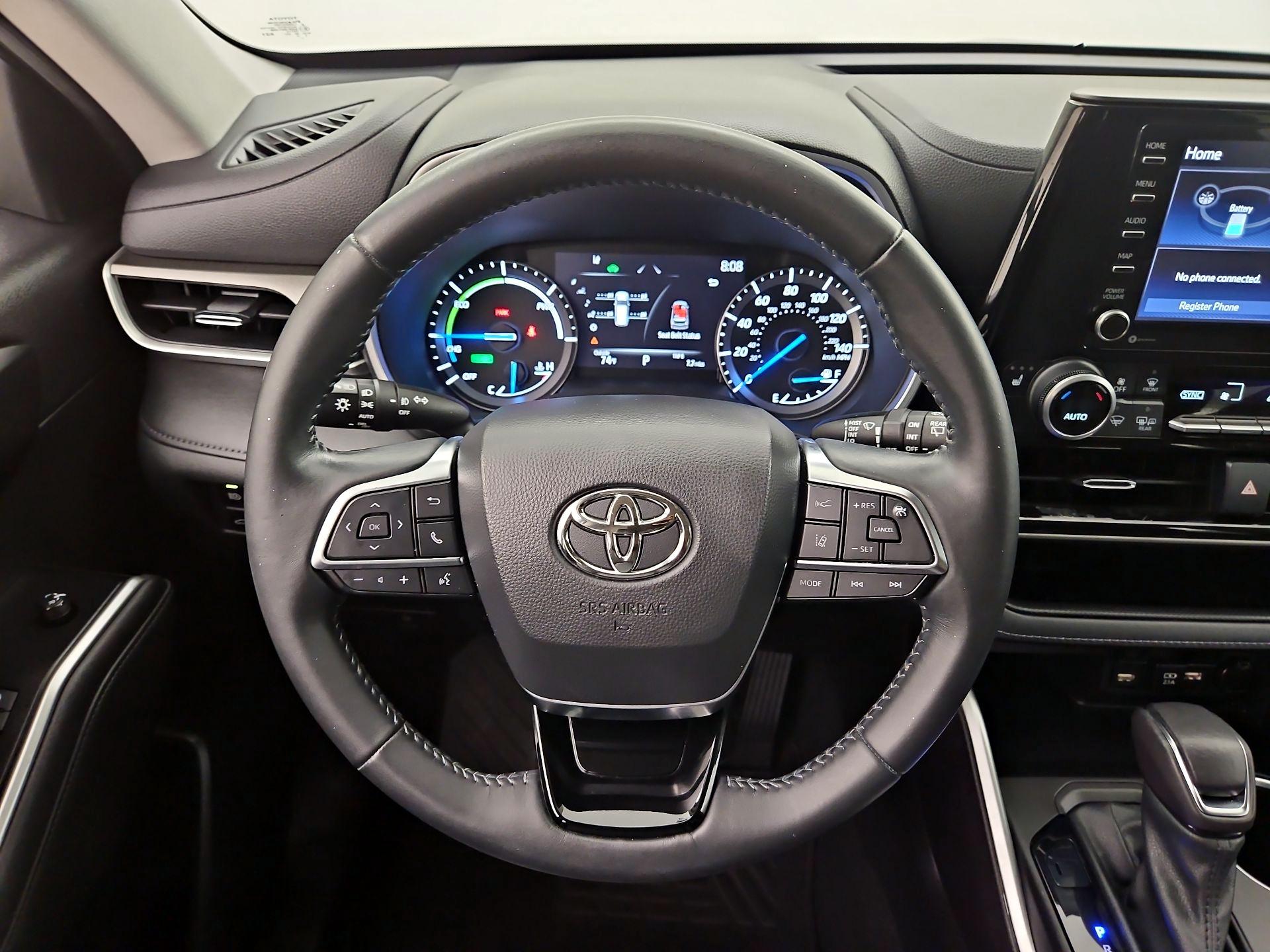 Thumbnail: 2021 Toyota Highlander - 10