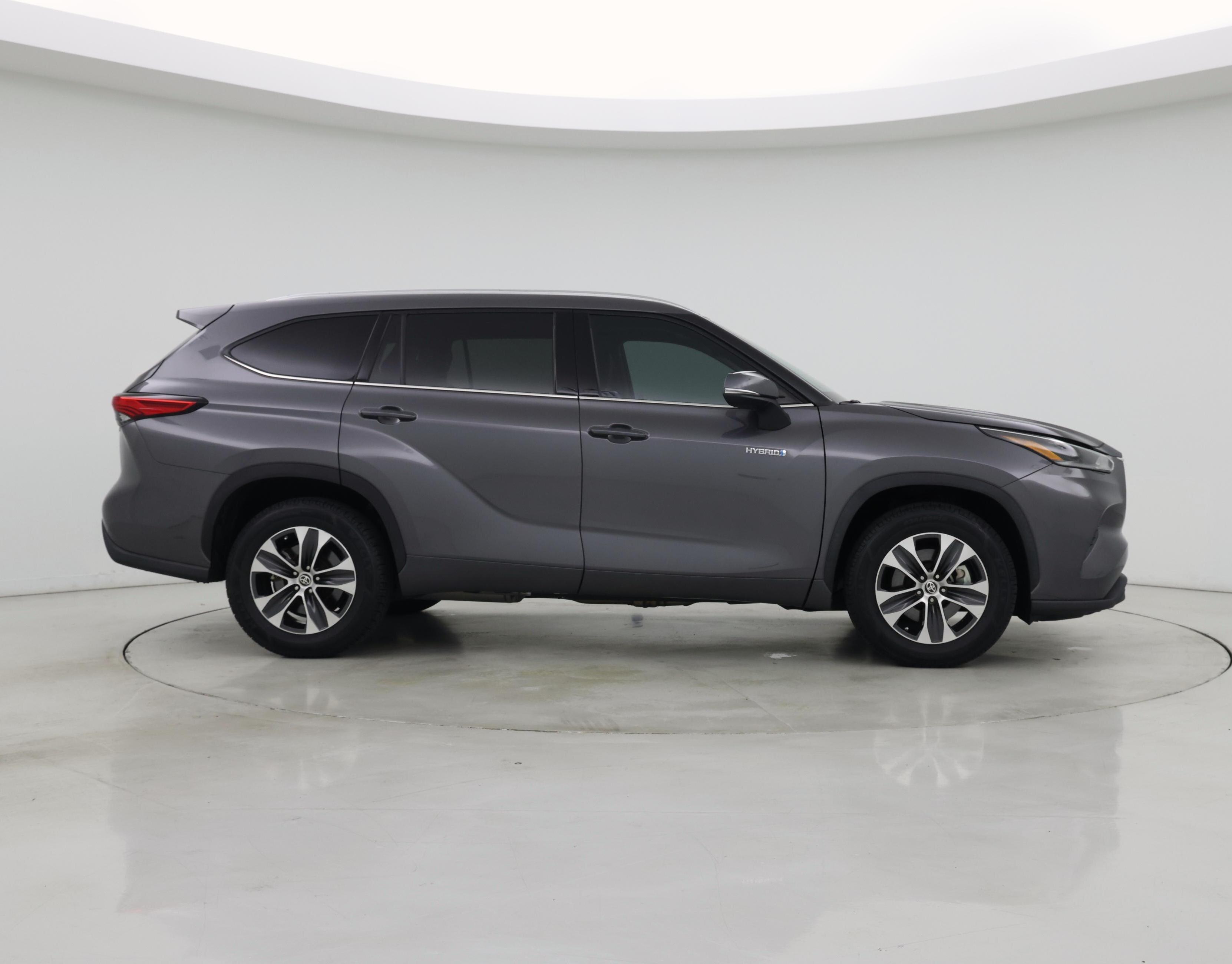 Thumbnail: 2021 Toyota Highlander - 7