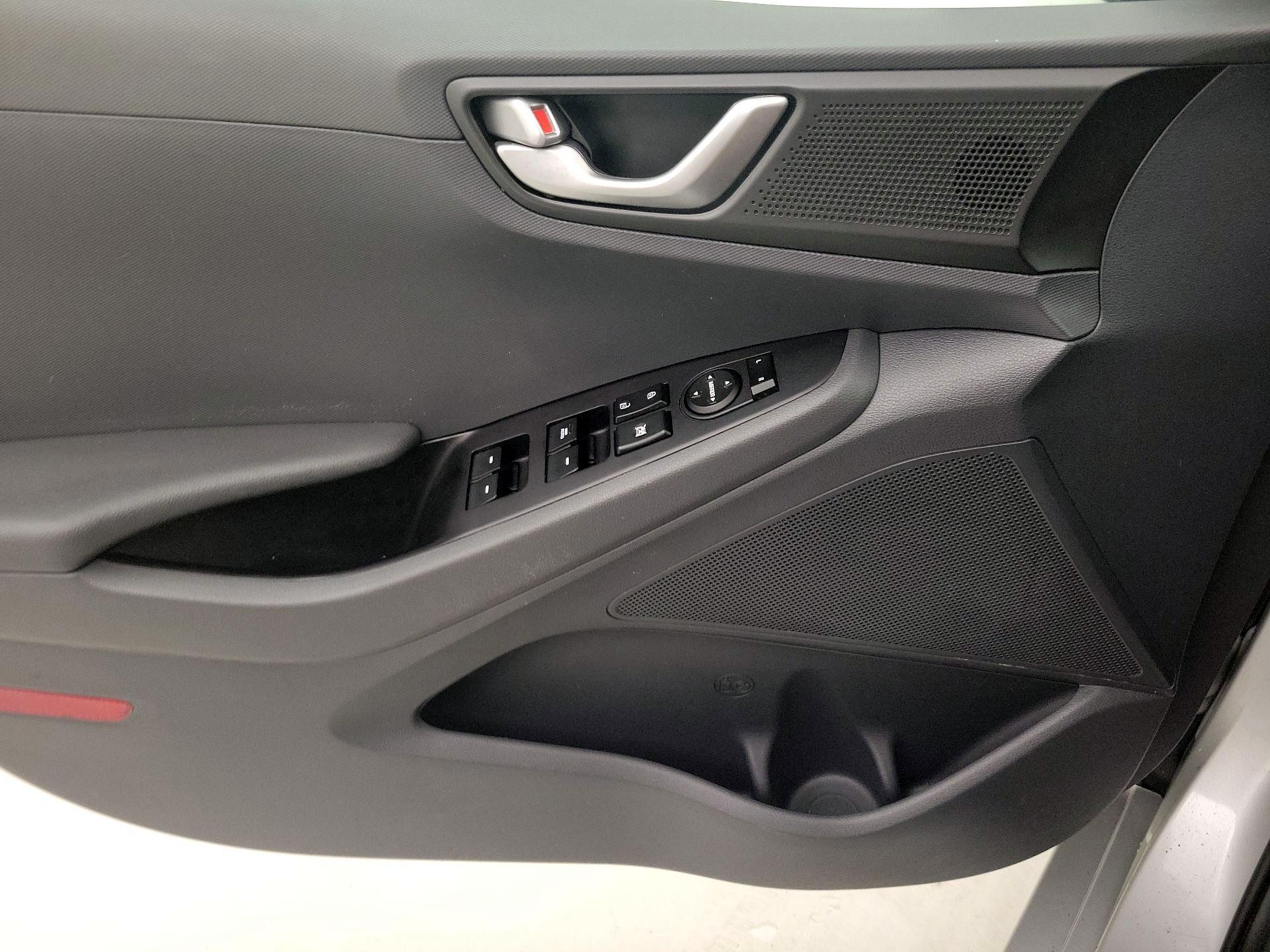 Thumbnail: 2019 Hyundai Ioniq - 12