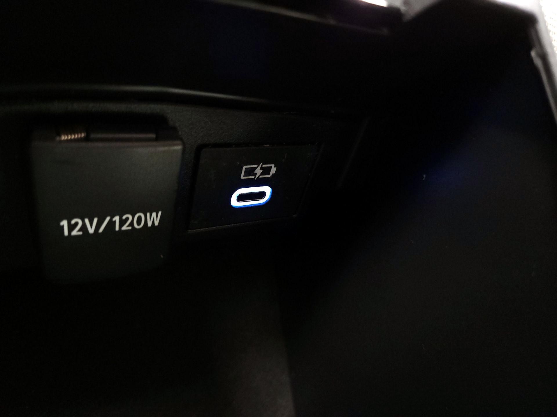 Thumbnail: 2022 Toyota Corolla - 18