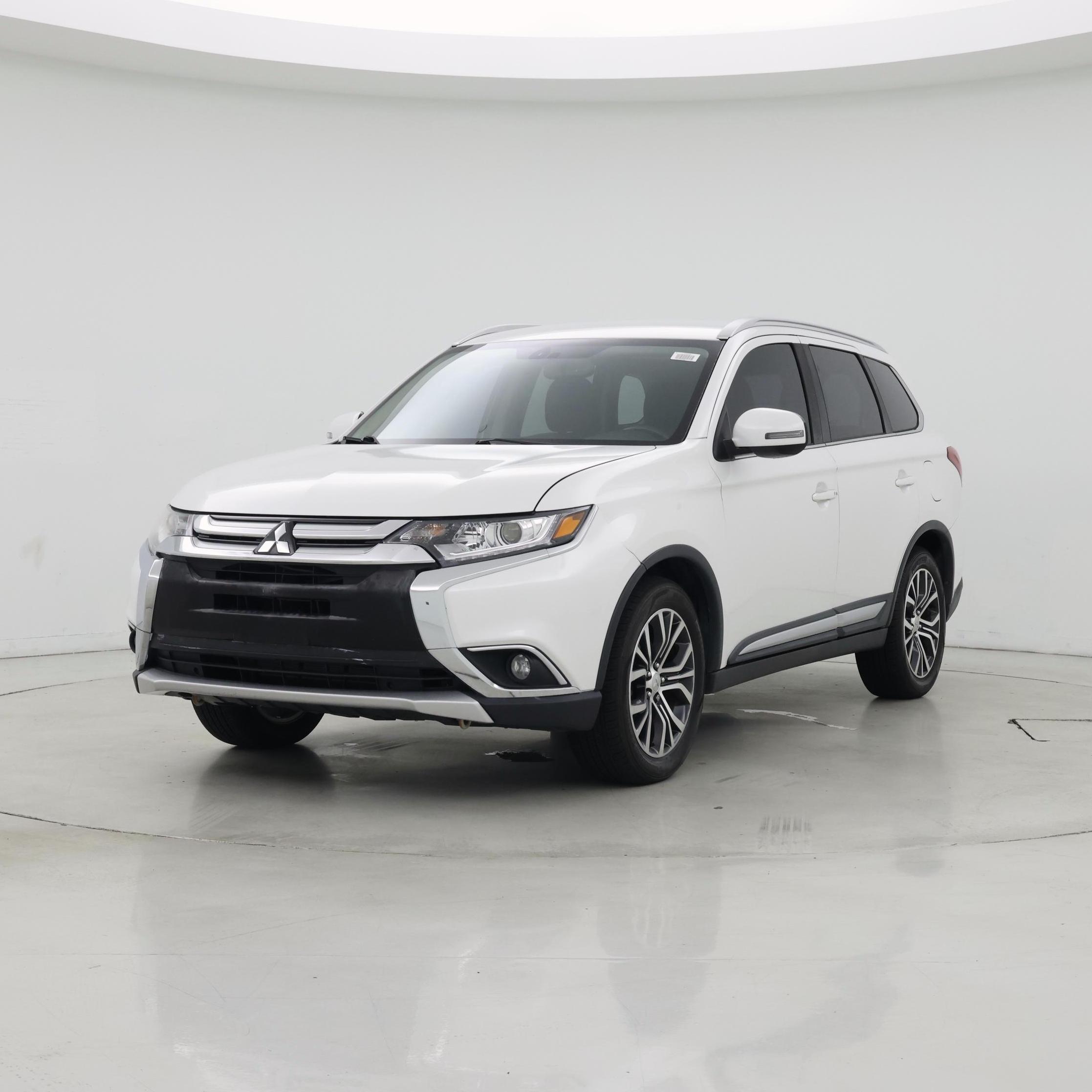 Thumbnail: 2017 Mitsubishi Outlander - 4
