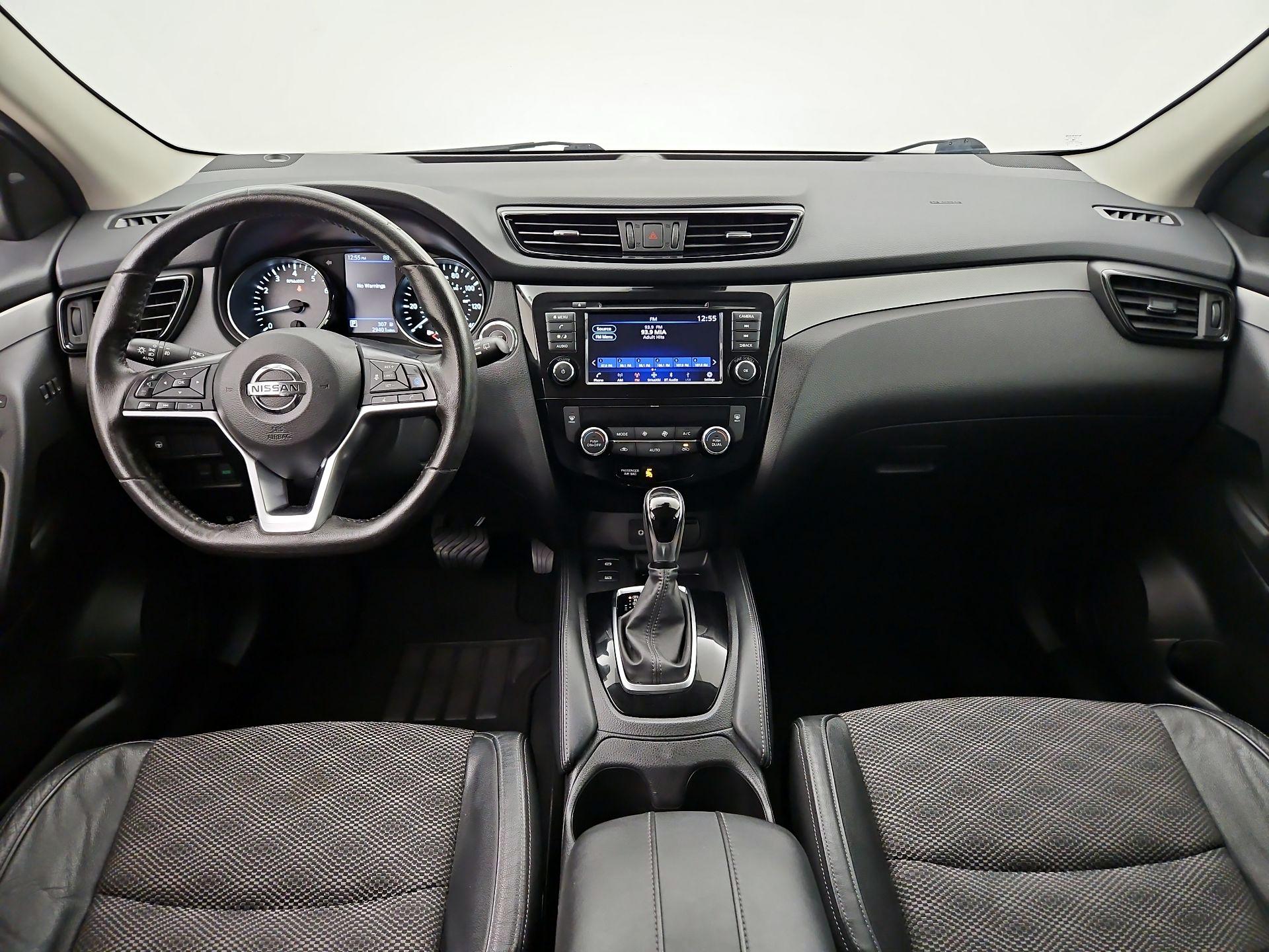 Thumbnail: 2020 Nissan Rogue Sport - 9