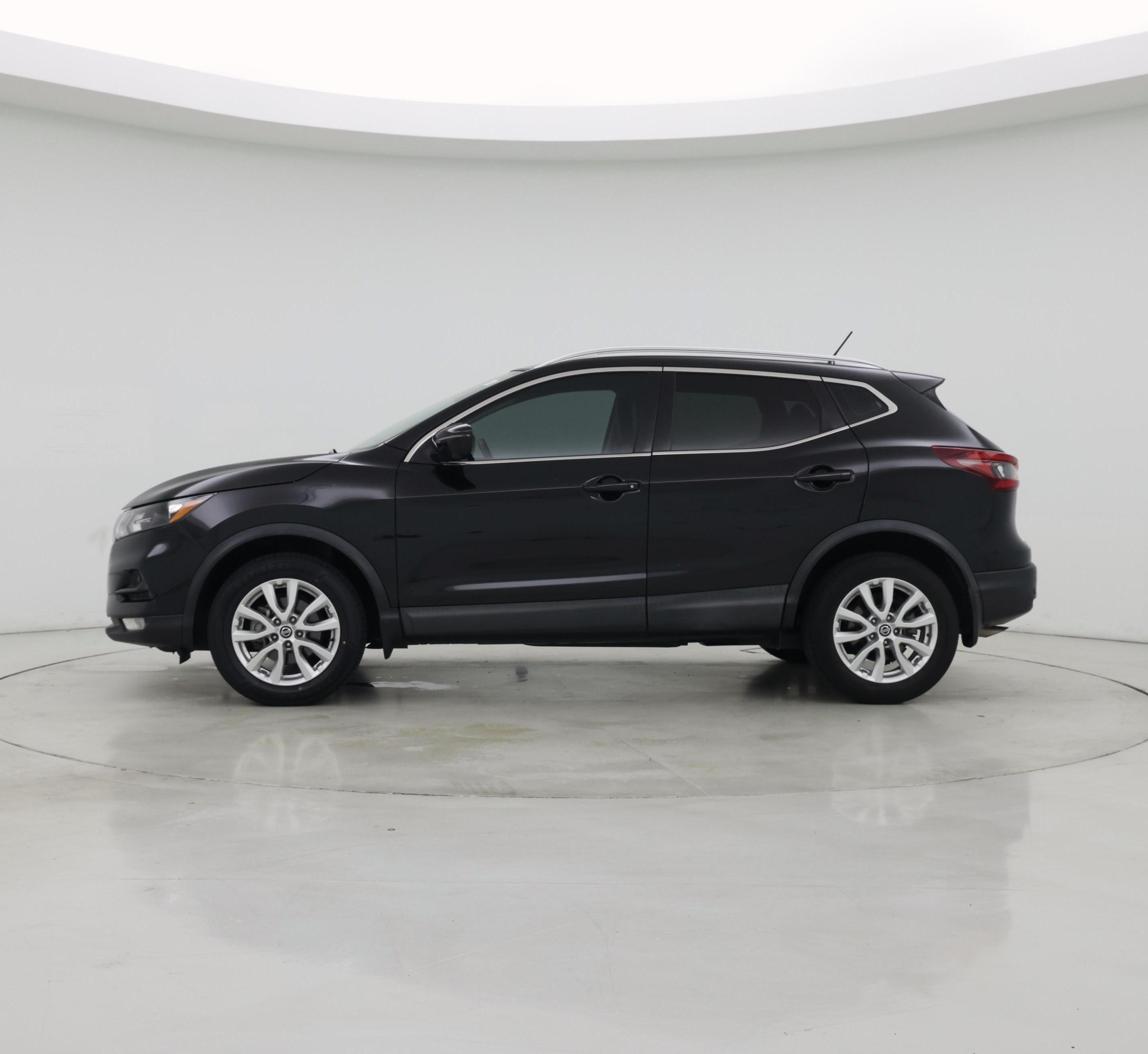 Thumbnail: 2020 Nissan Rogue Sport - 3