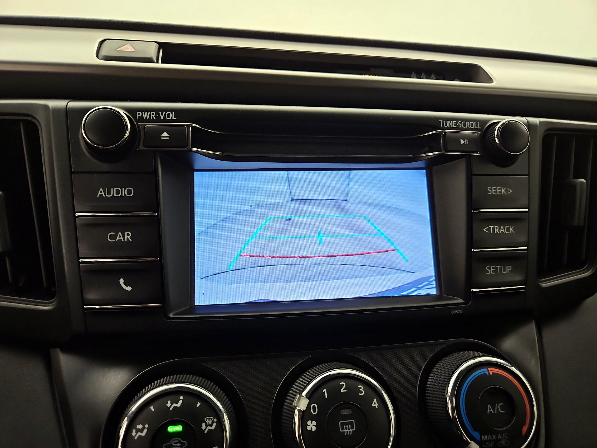 Thumbnail: 2018 Toyota RAV4 - 14