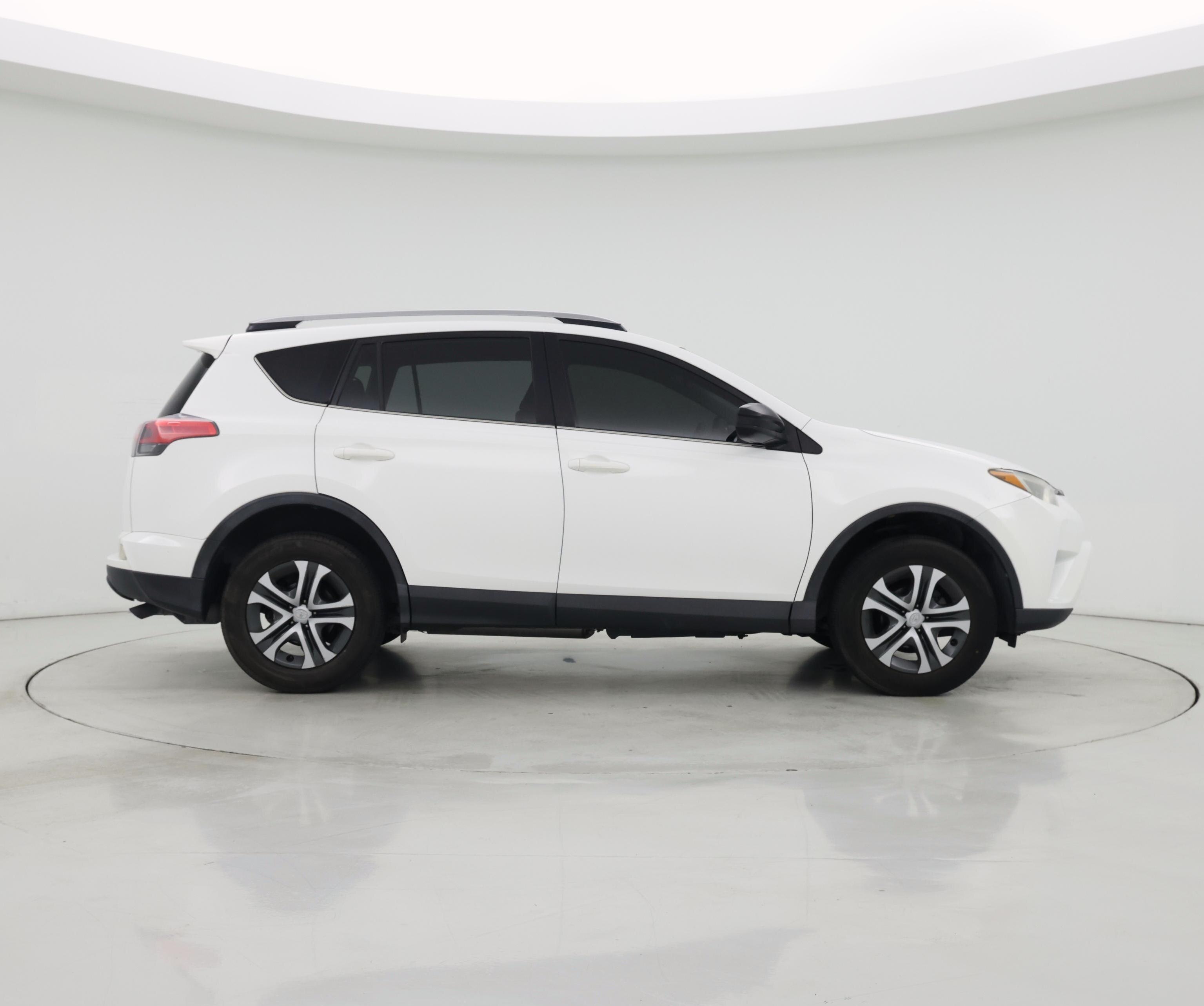 Thumbnail: 2018 Toyota RAV4 - 7