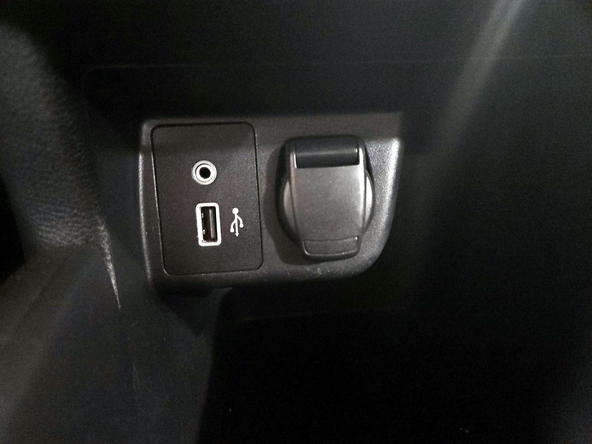 Thumbnail: 2021 Nissan Versa - 16