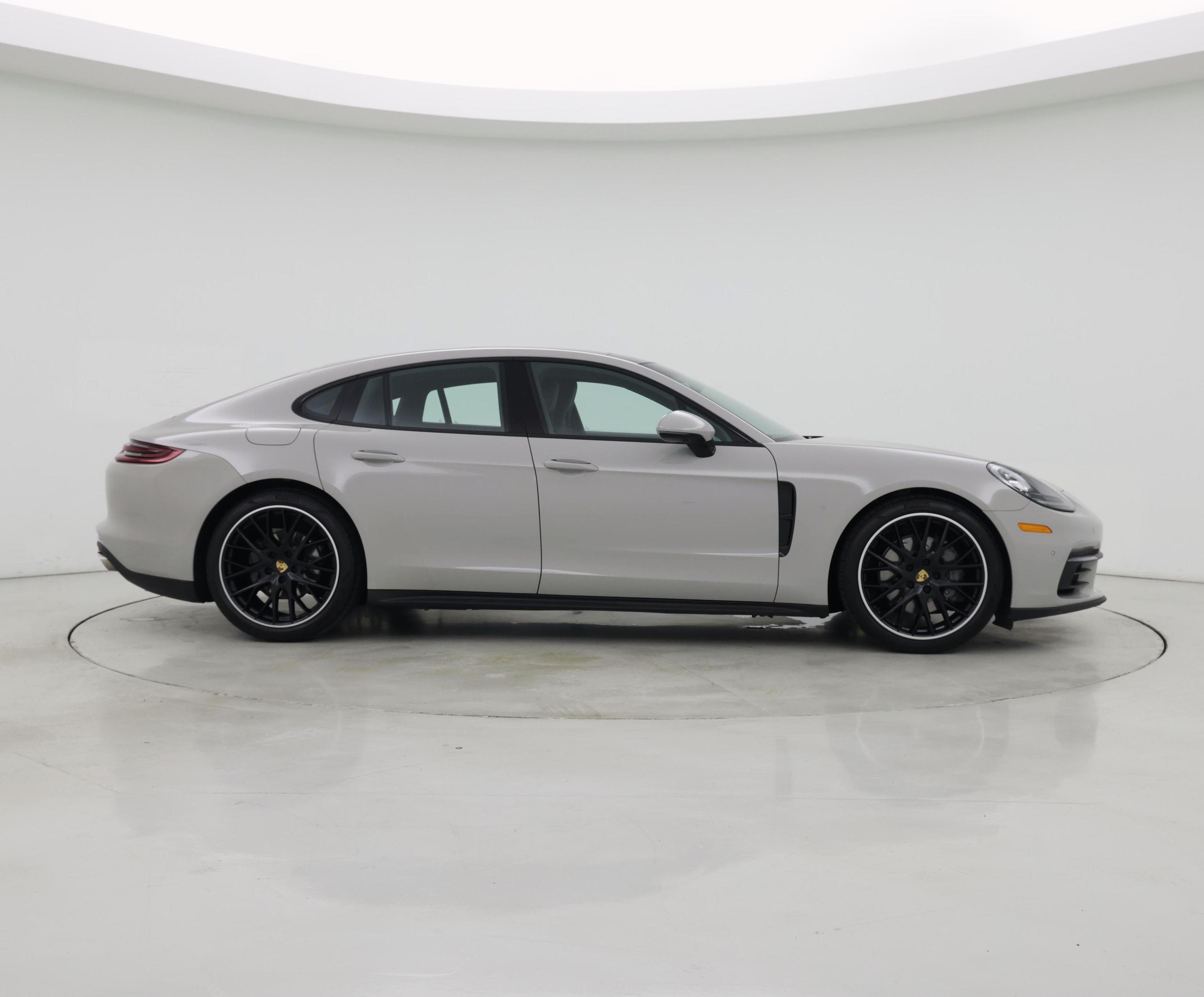 Thumbnail: 2020 Porsche Panamera - 7