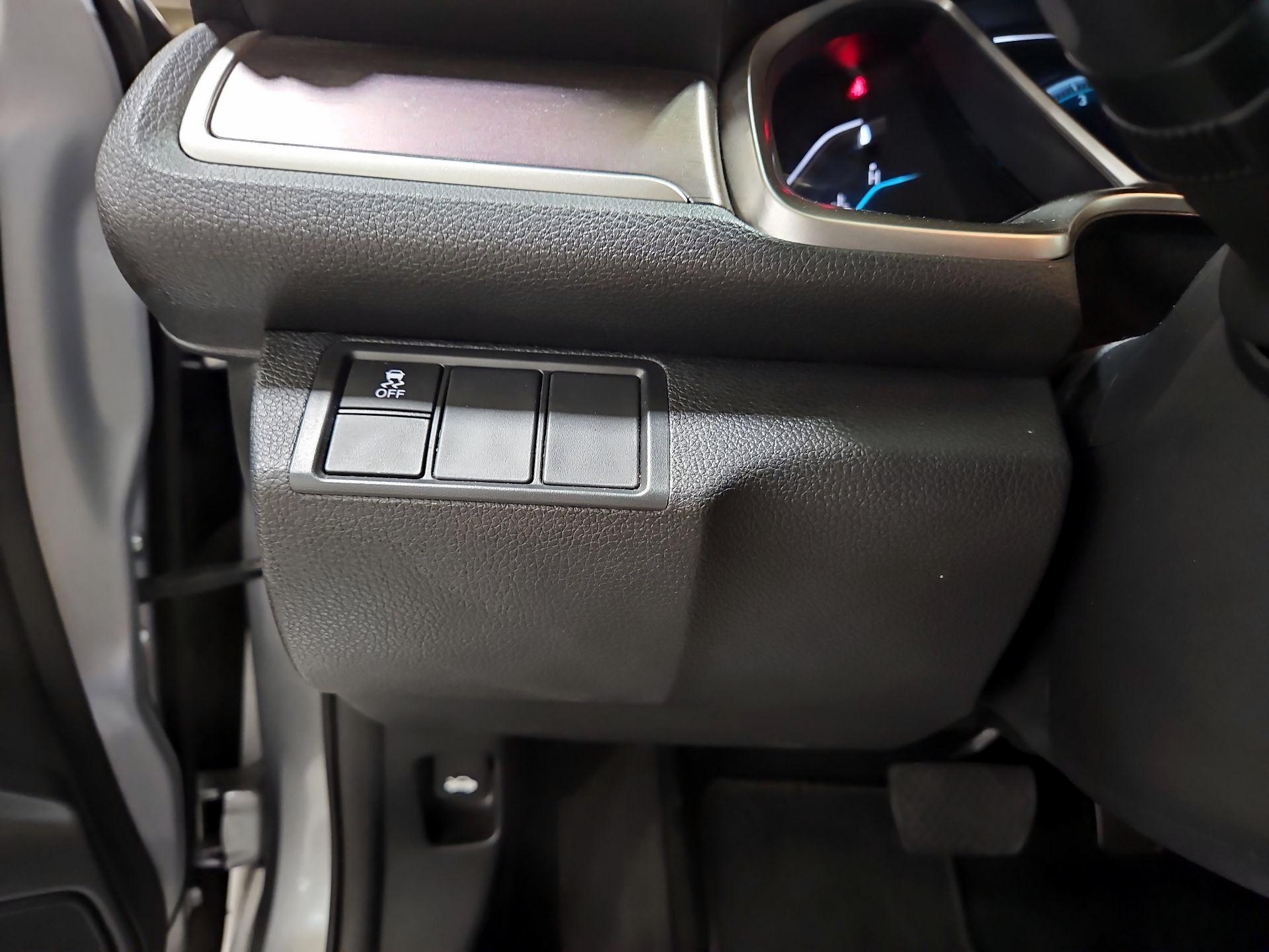 Thumbnail: 2016 Honda Civic - 13