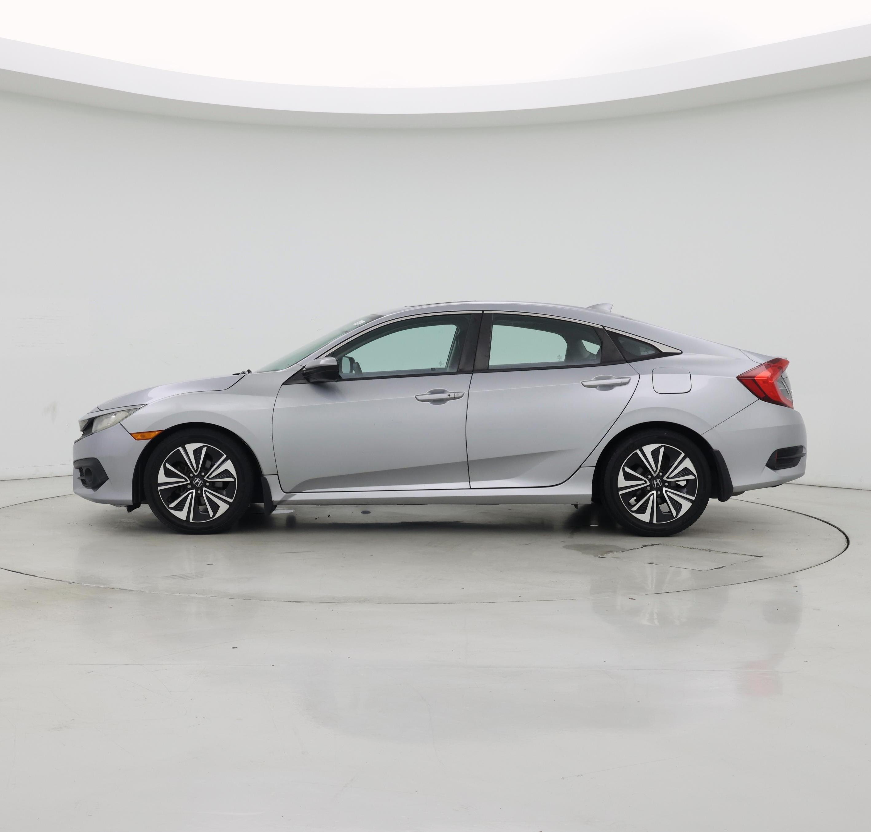 Thumbnail: 2016 Honda Civic - 3