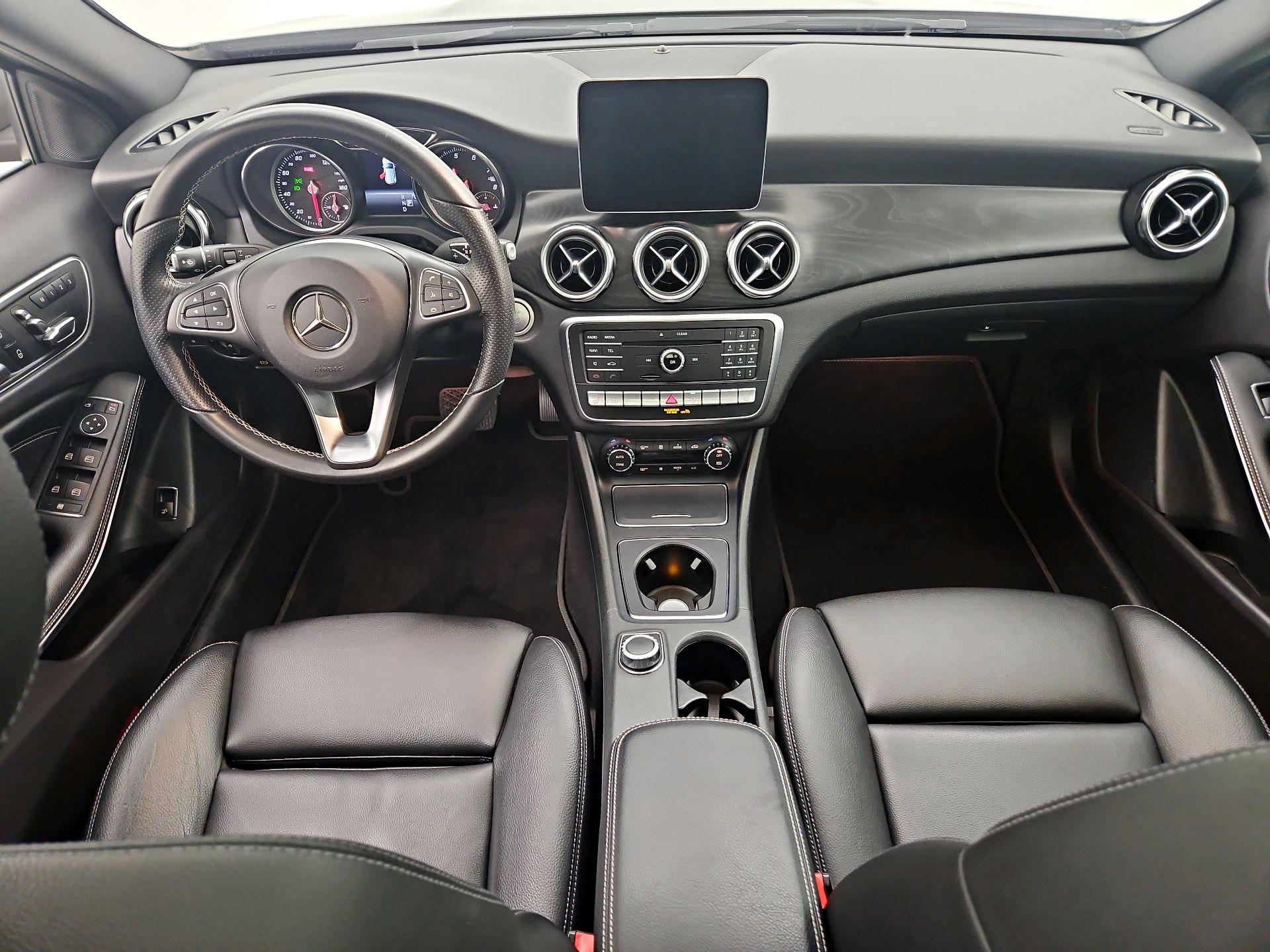 Thumbnail: 2018 Mercedes-Benz GLA - 9