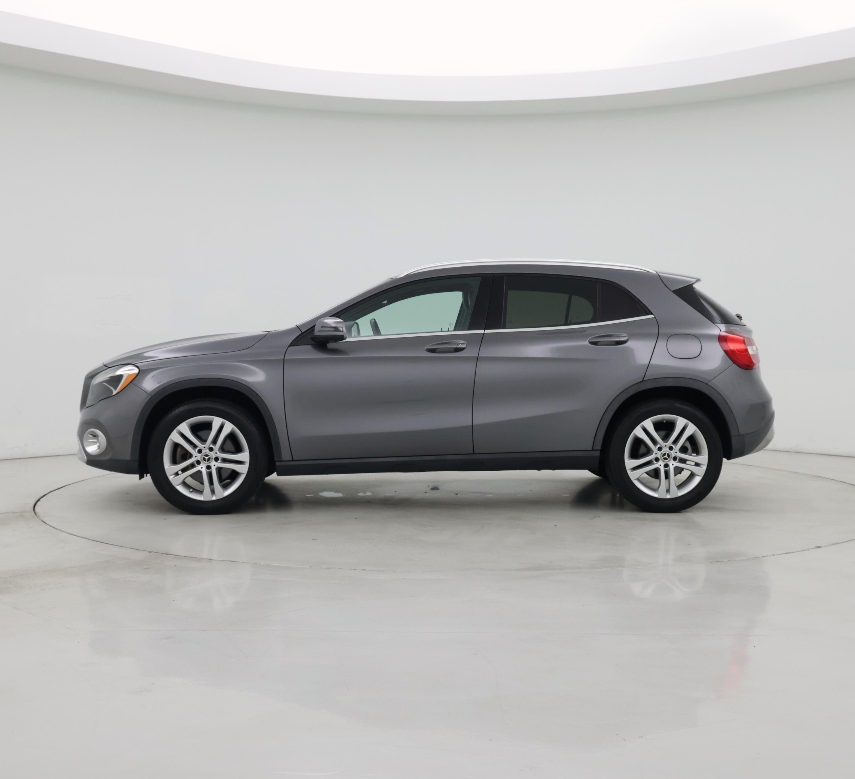 Thumbnail: 2018 Mercedes-Benz GLA - 3