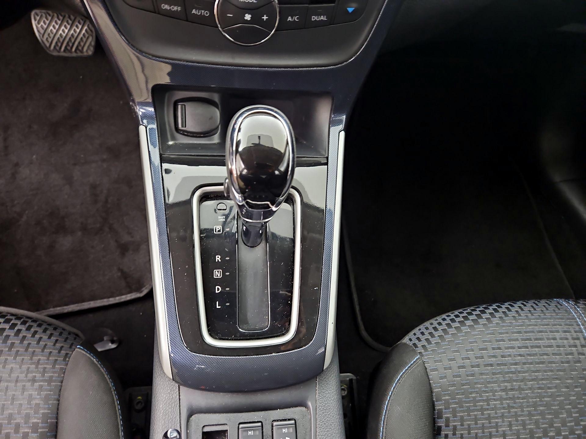 Thumbnail: 2018 Nissan Sentra - 17