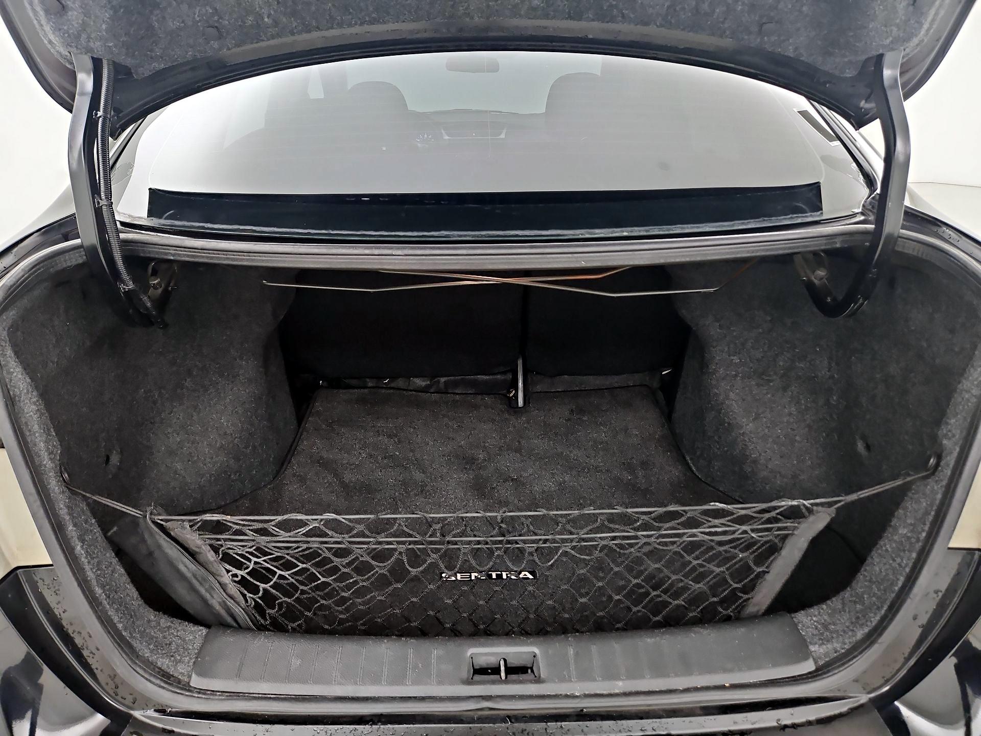 Thumbnail: 2018 Nissan Sentra - 20