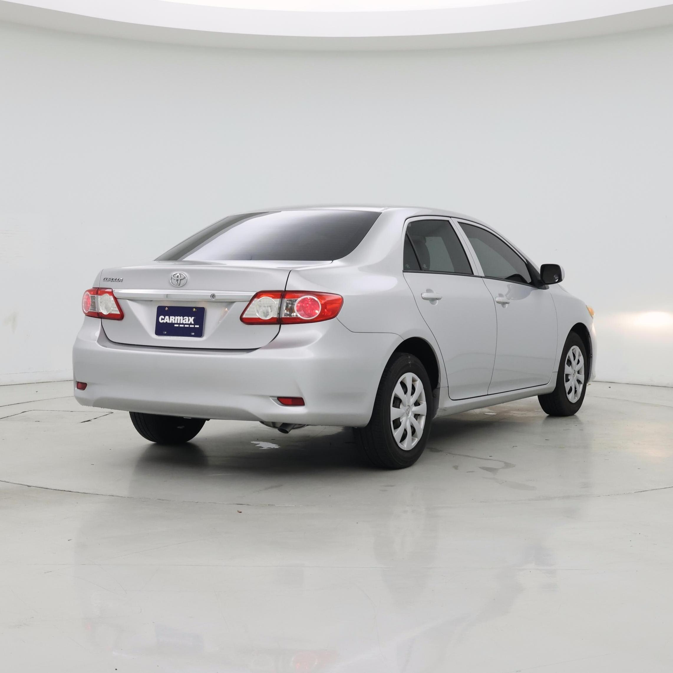 Thumbnail: 2013 Toyota Corolla - 8