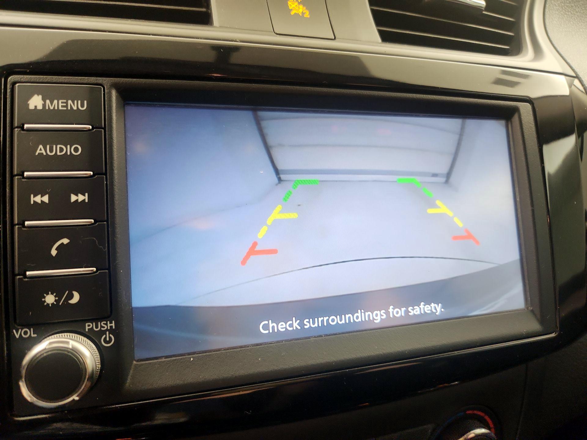 Thumbnail: 2019 Nissan Sentra - 14