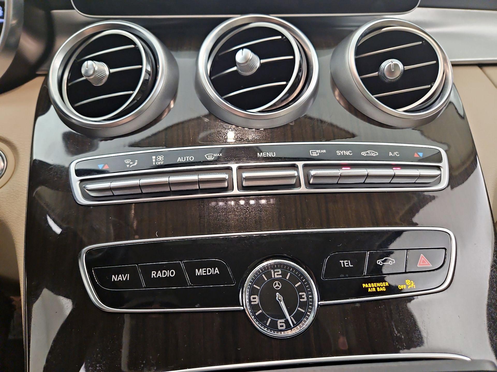 Thumbnail: 2019 Mercedes-Benz C-Class - 16