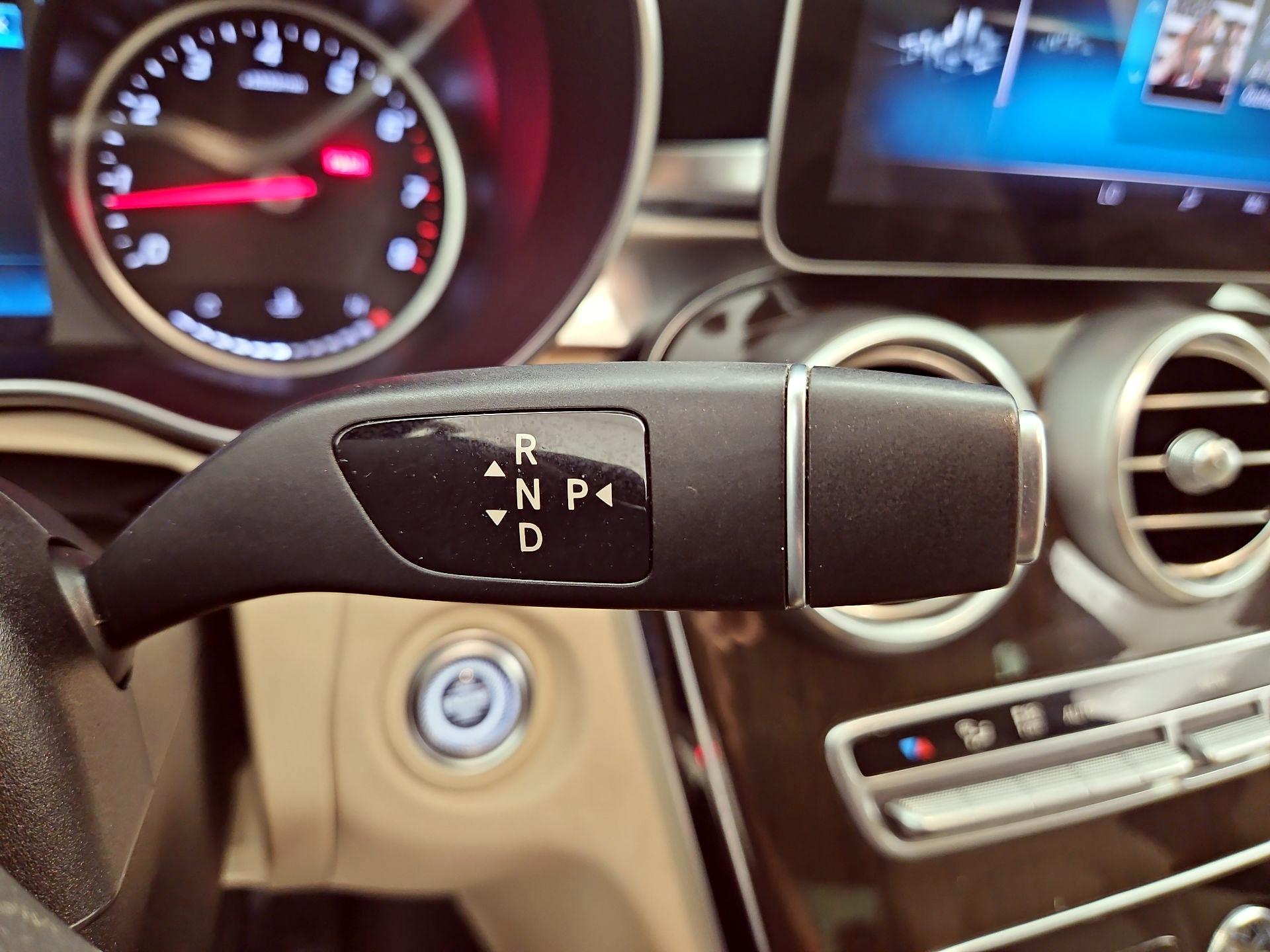 Thumbnail: 2019 Mercedes-Benz C-Class - 17