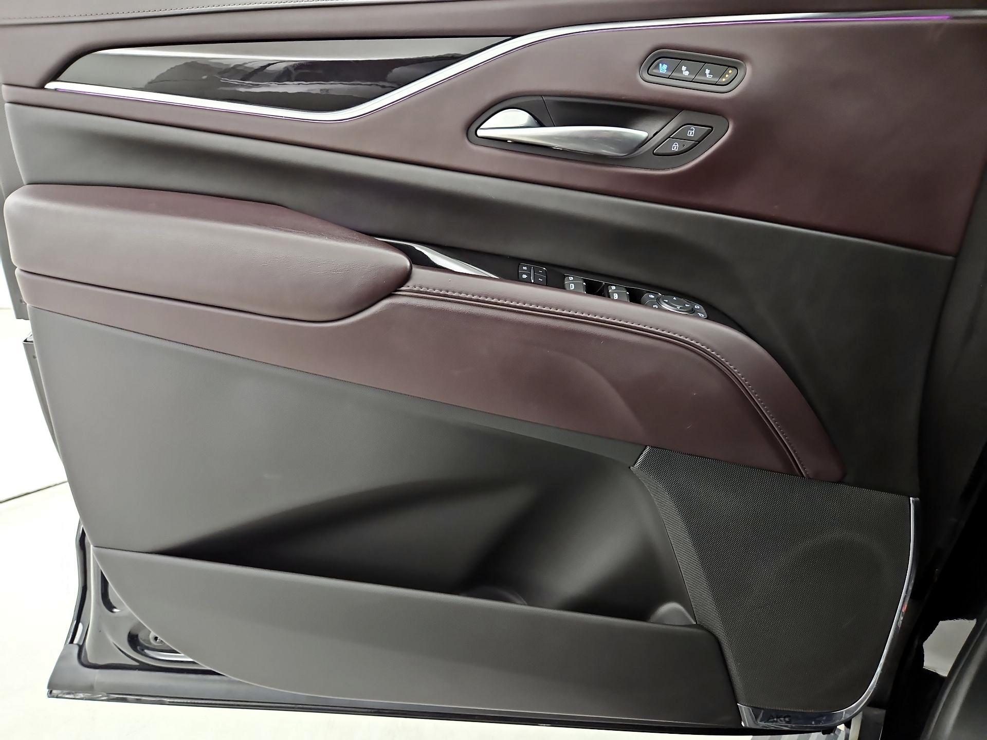 Thumbnail: 2022 Cadillac Escalade - 12