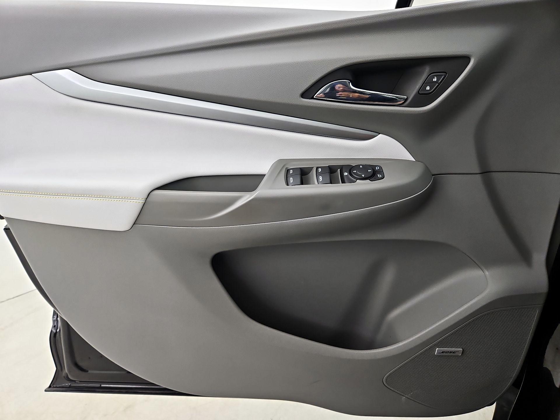 Thumbnail: 2023 Chevrolet Bolt EUV - 12