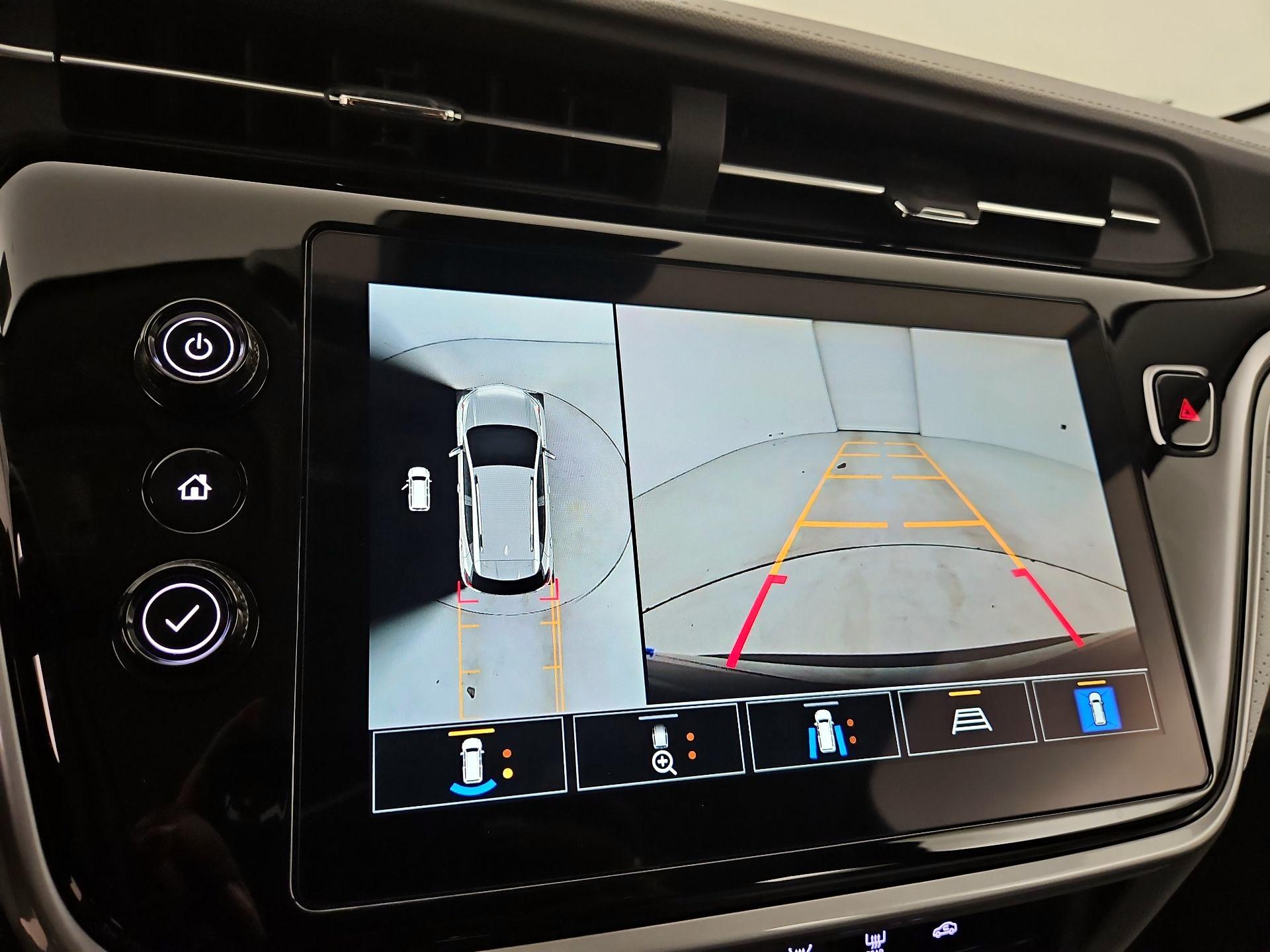 Thumbnail: 2023 Chevrolet Bolt EUV - 15