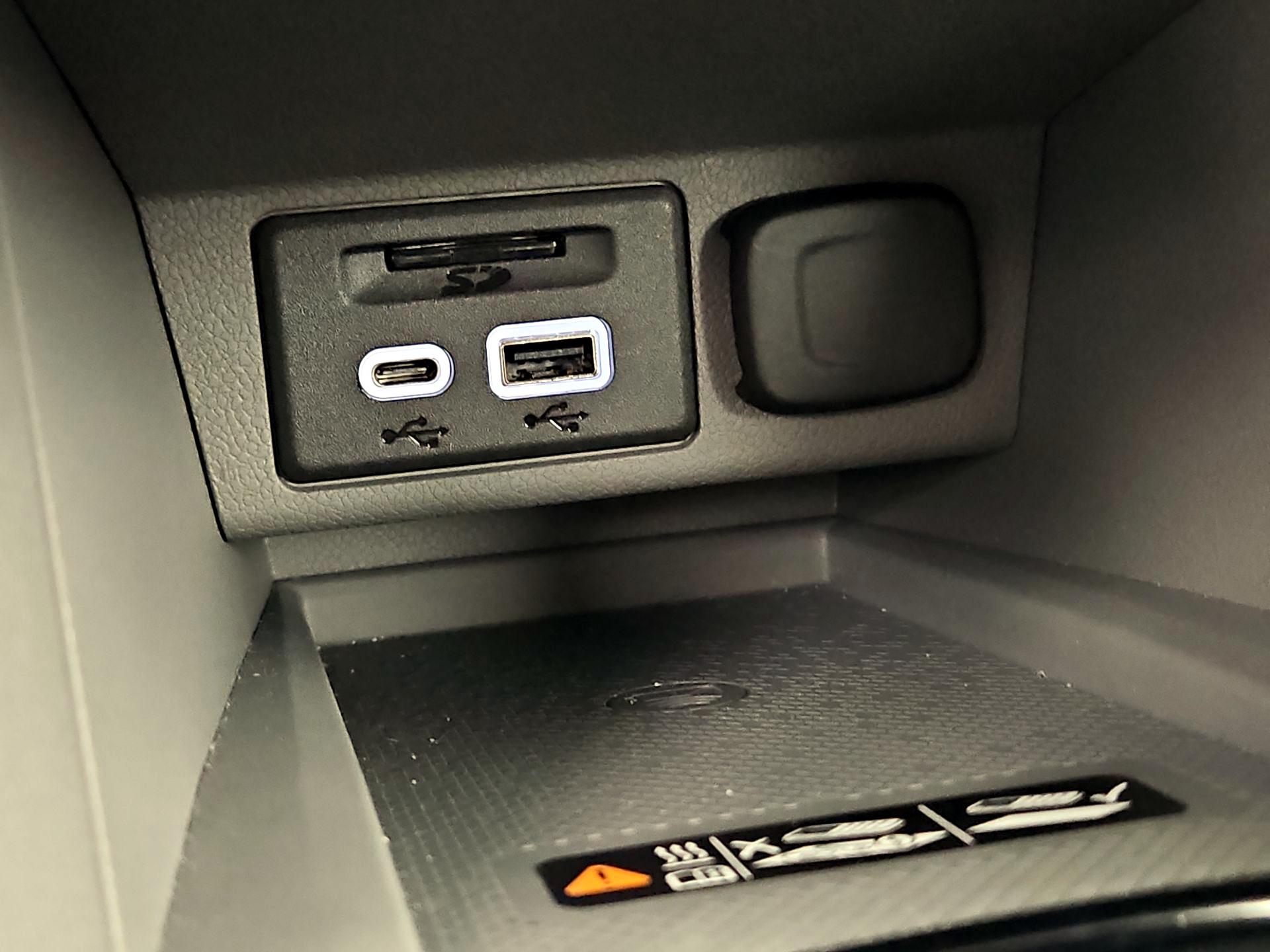 Thumbnail: 2023 Chevrolet Bolt EUV - 19