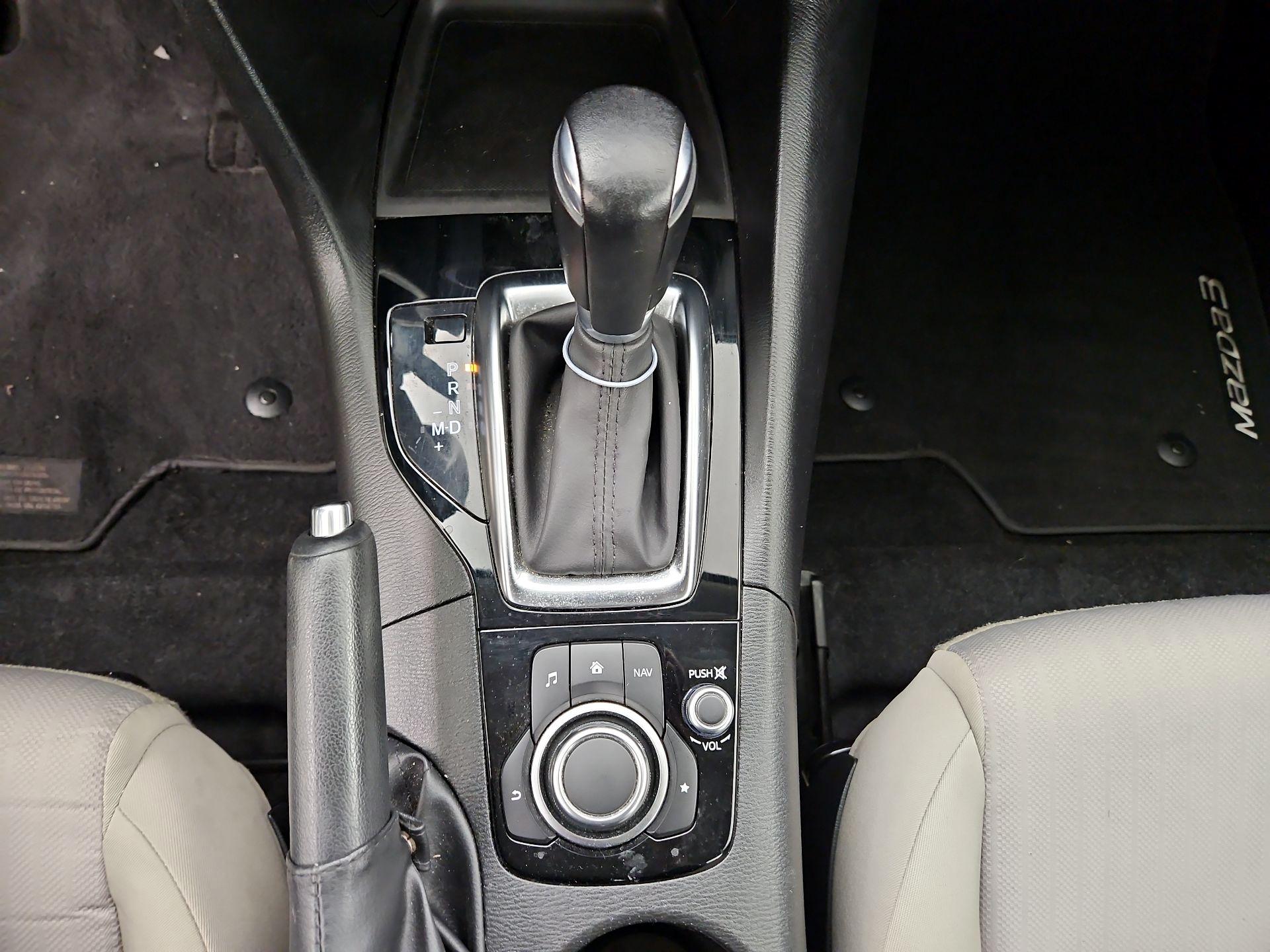 Thumbnail: 2015 Mazda Mazda3 - 16