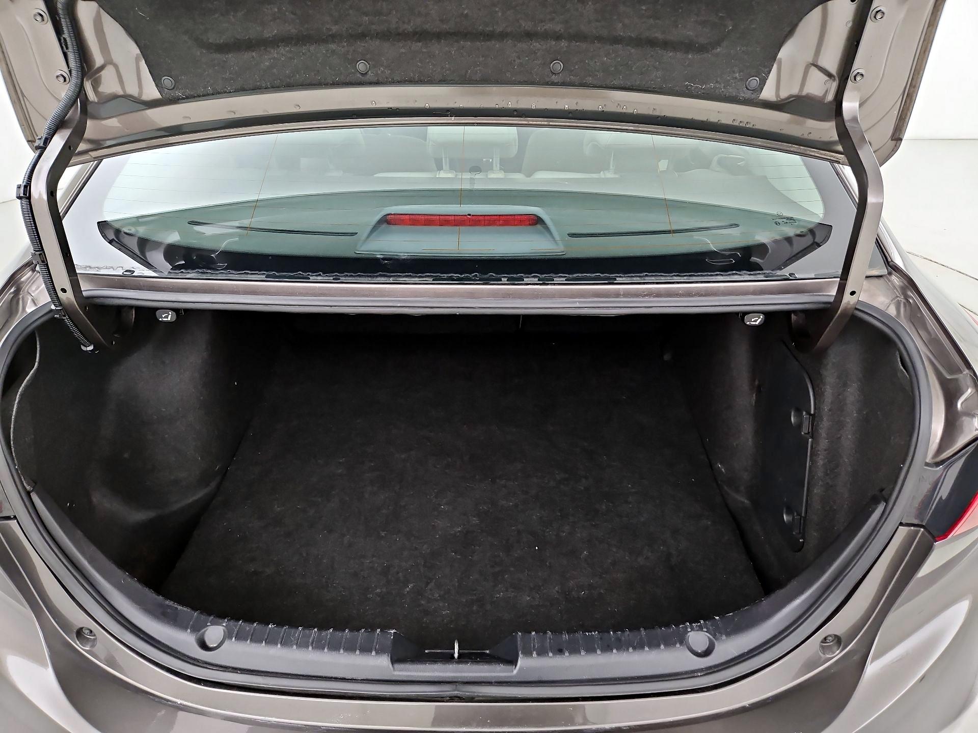 Thumbnail: 2015 Mazda Mazda3 - 19