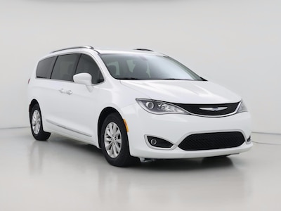 White 2019 Chrysler Pacifica Touring L