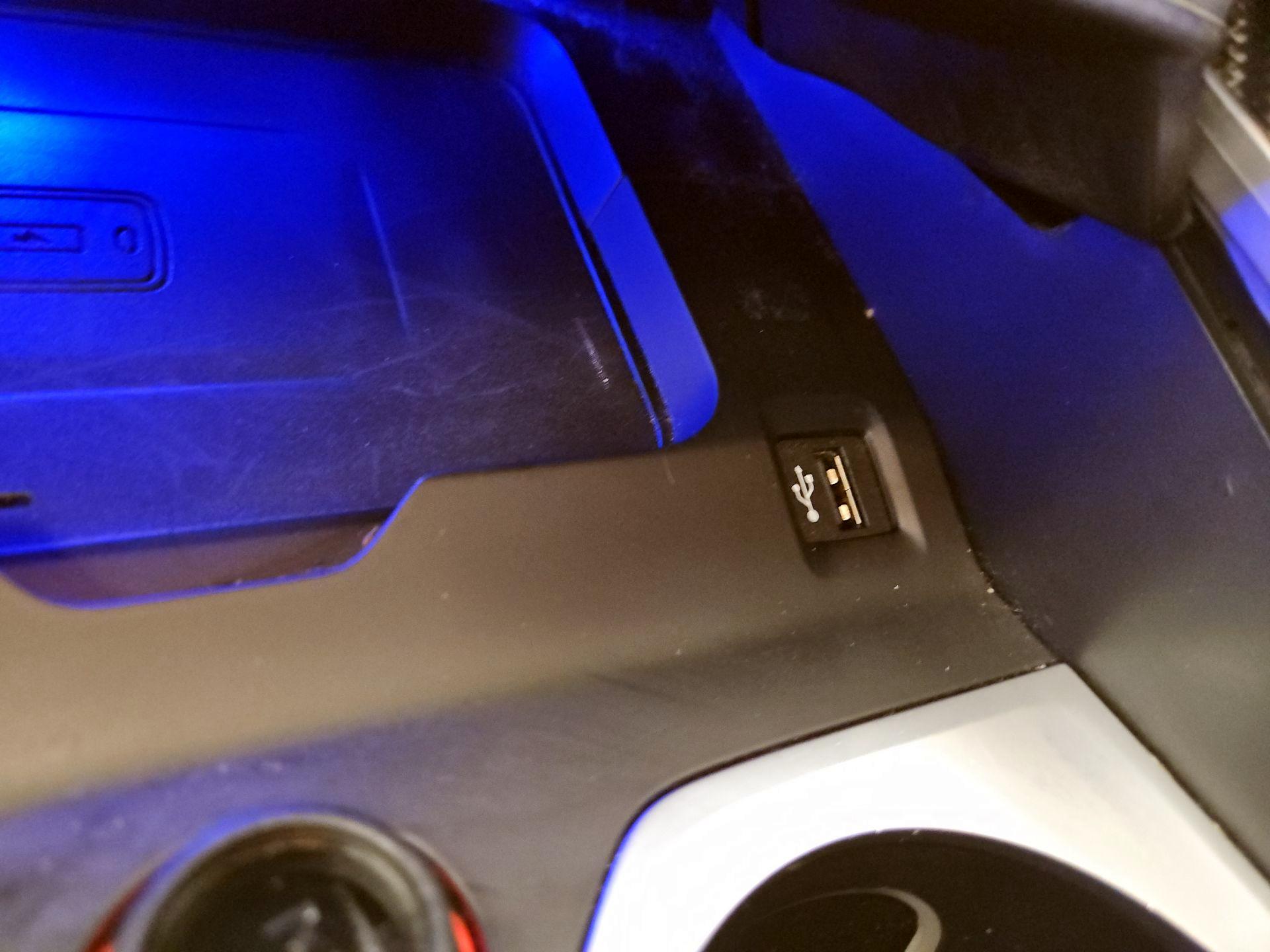 Thumbnail: 2023 BMW X6 - 19