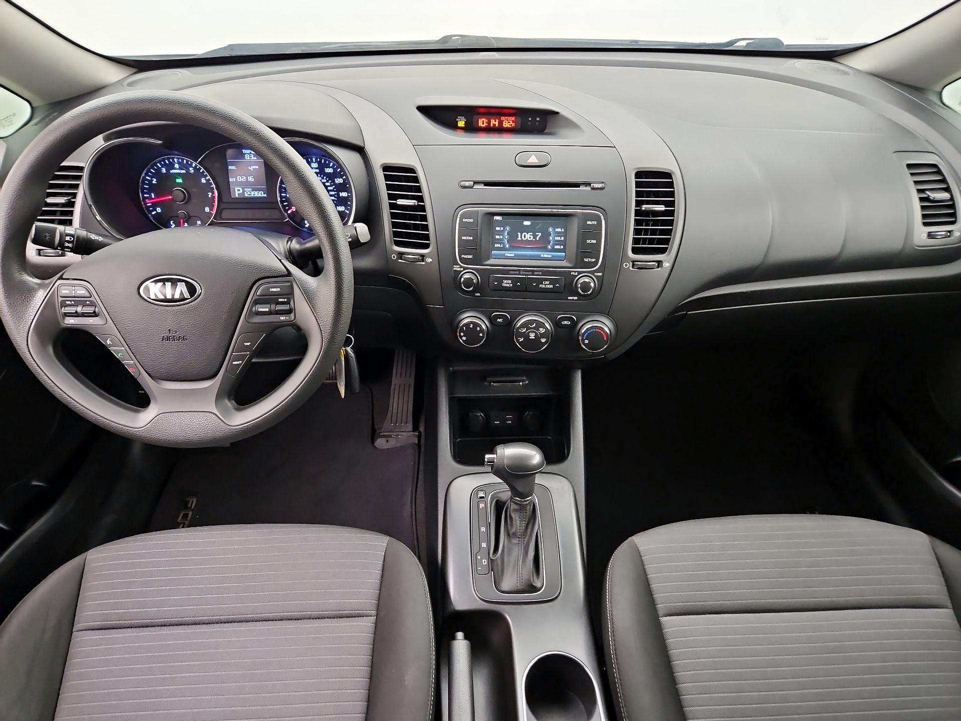Thumbnail: 2016 Kia Forte - 9