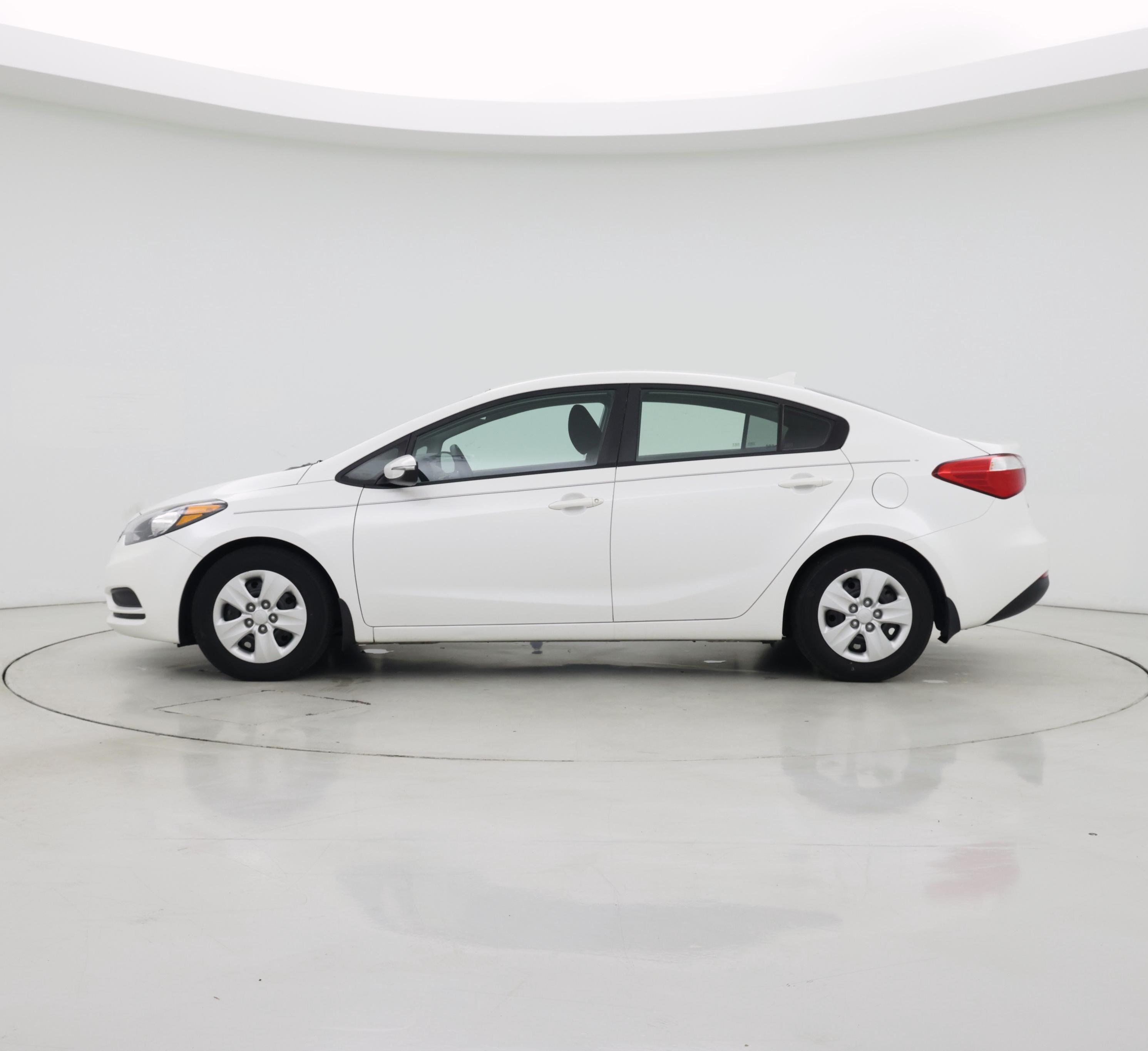 Thumbnail: 2016 Kia Forte - 3