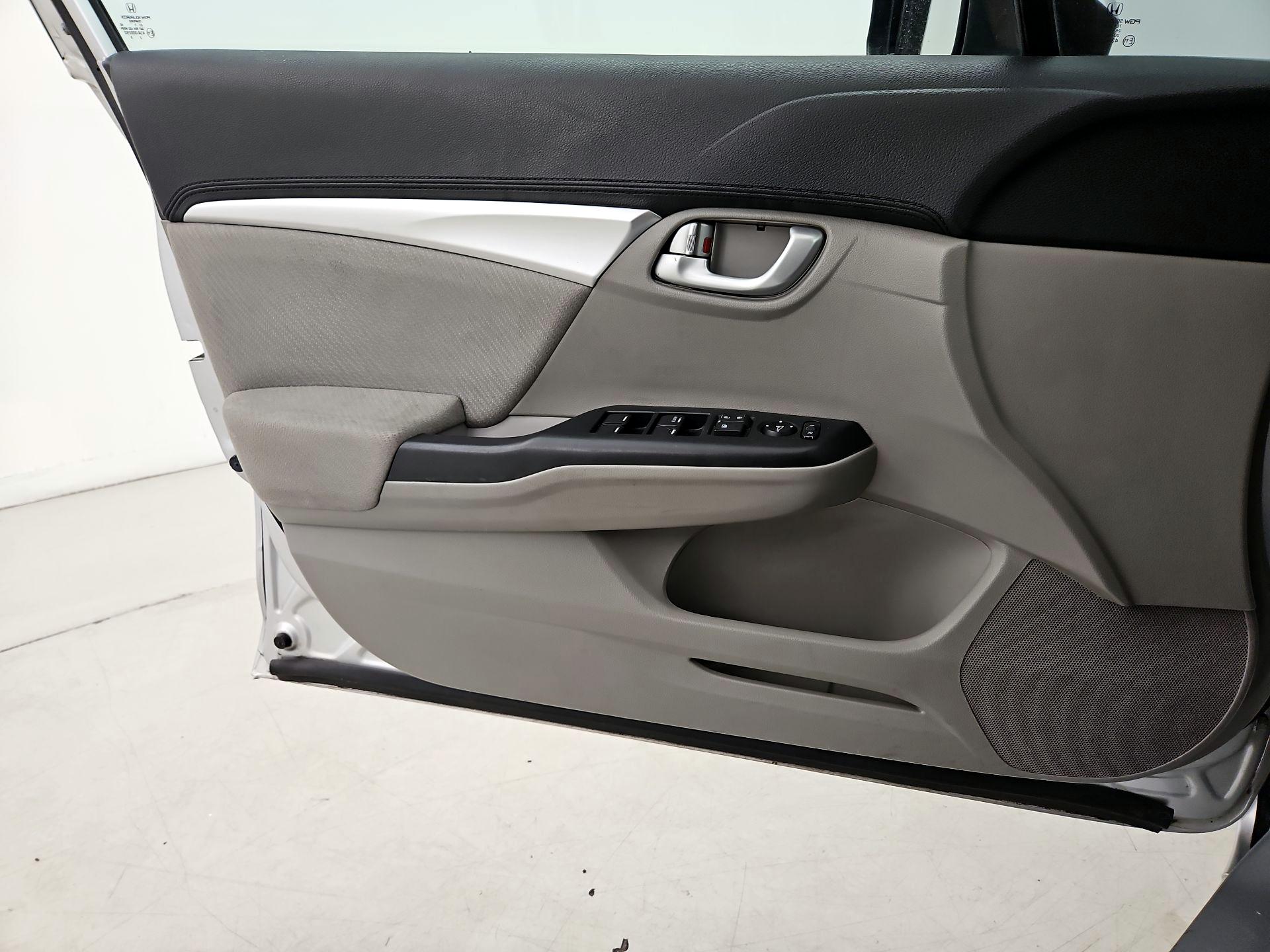 Thumbnail: 2013 Honda Civic - 12