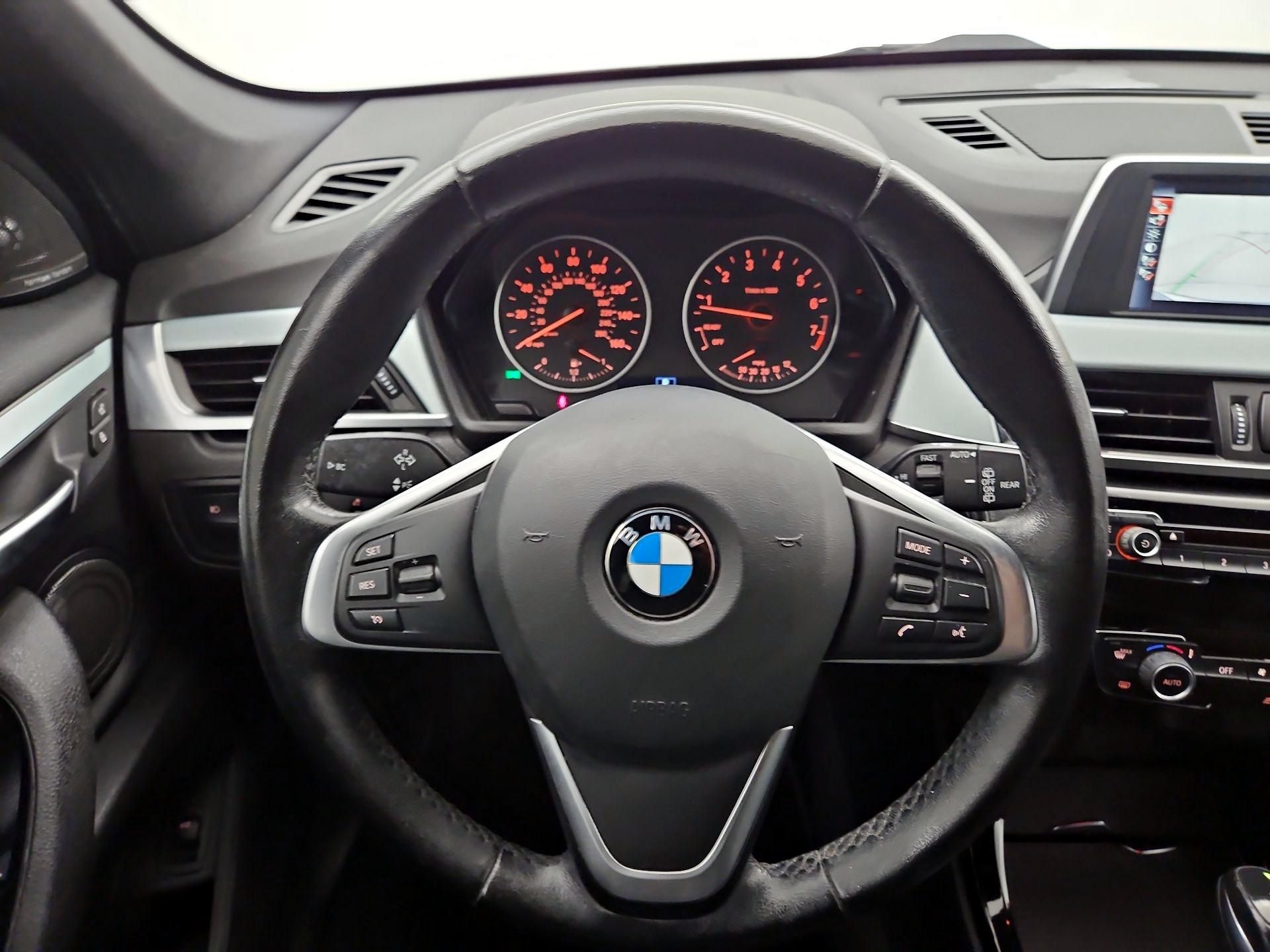 Thumbnail: 2016 BMW X1 - 10
