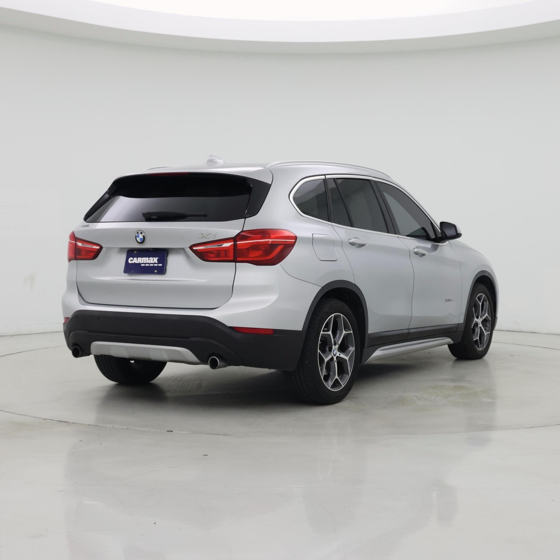 Thumbnail: 2016 BMW X1 - 8